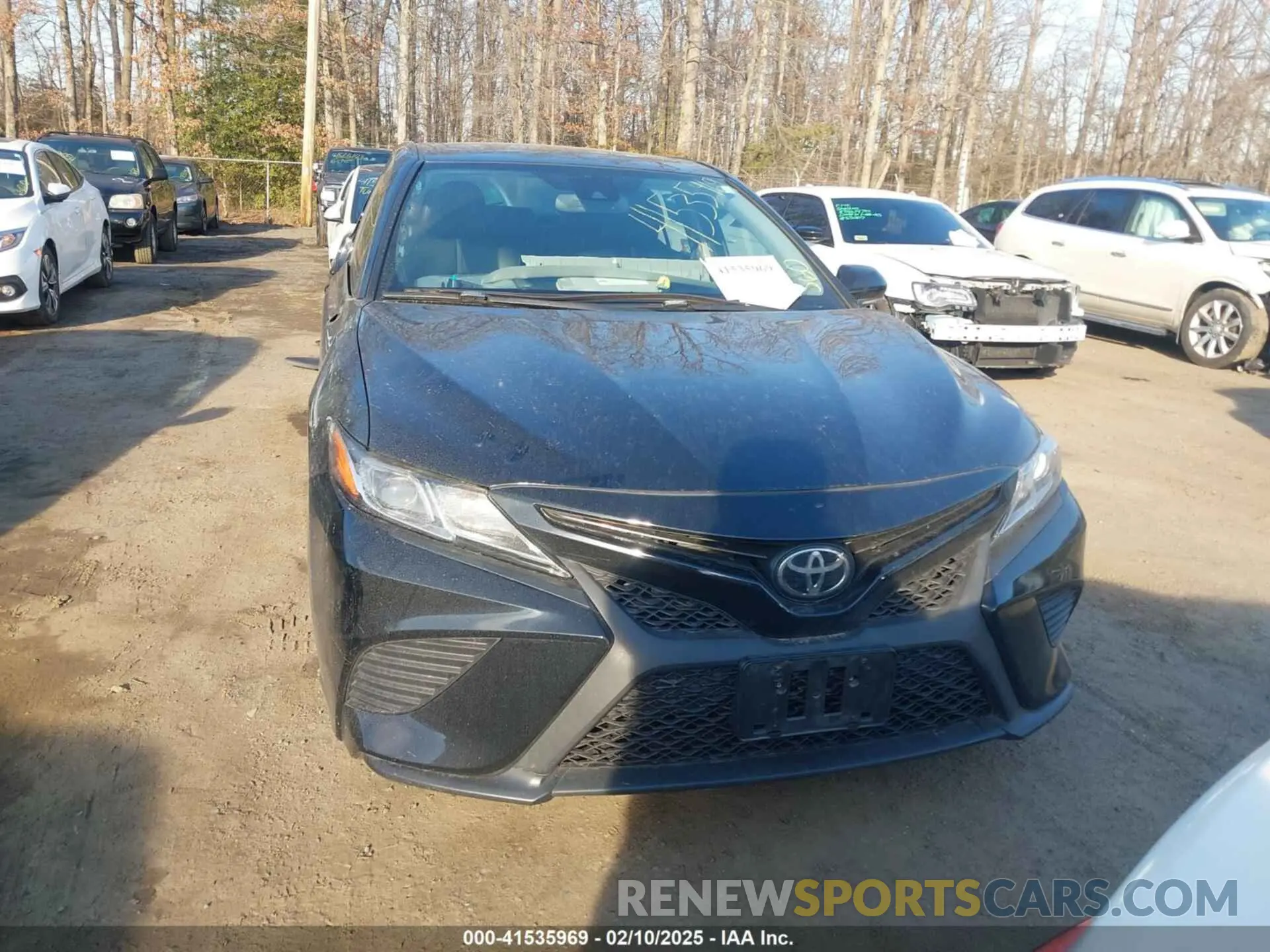 12 Photograph of a damaged car 4T1M11AK1LU875357 TOYOTA CAMRY 2020