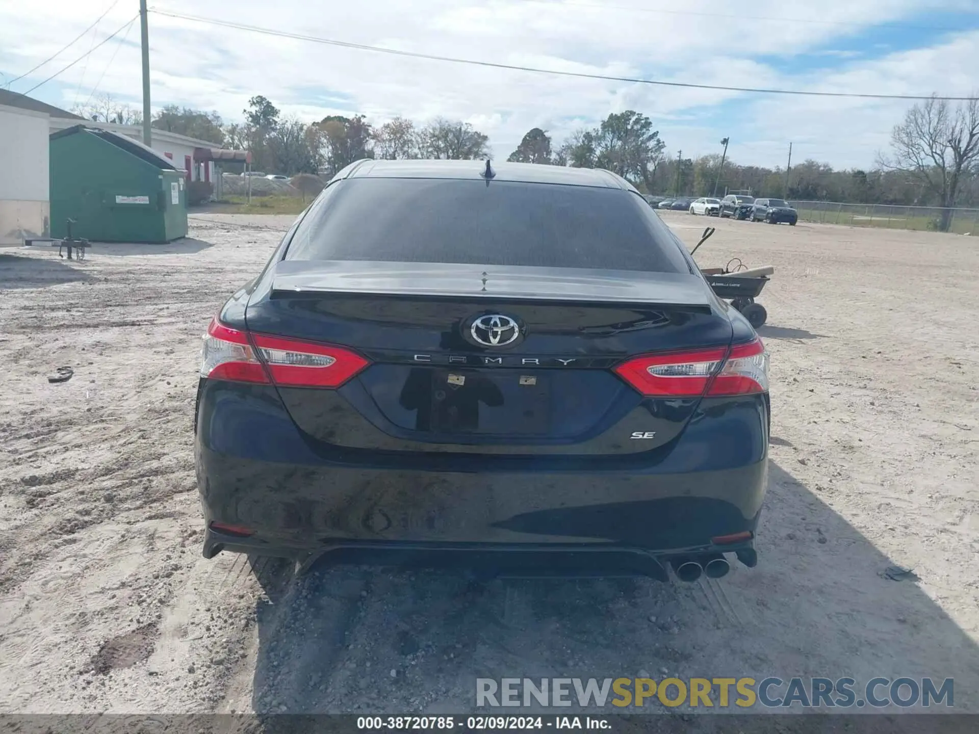 16 Photograph of a damaged car 4T1M11AK1LU991402 TOYOTA CAMRY 2020