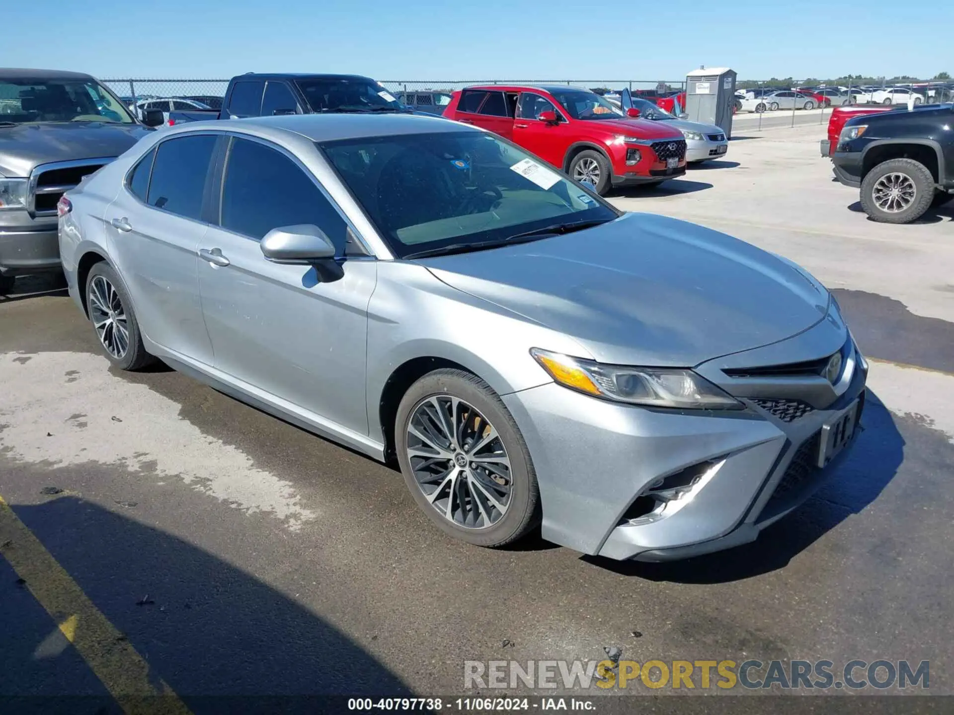 1 Фотография поврежденного автомобиля 4T1M11AK2LU399684 TOYOTA CAMRY 2020