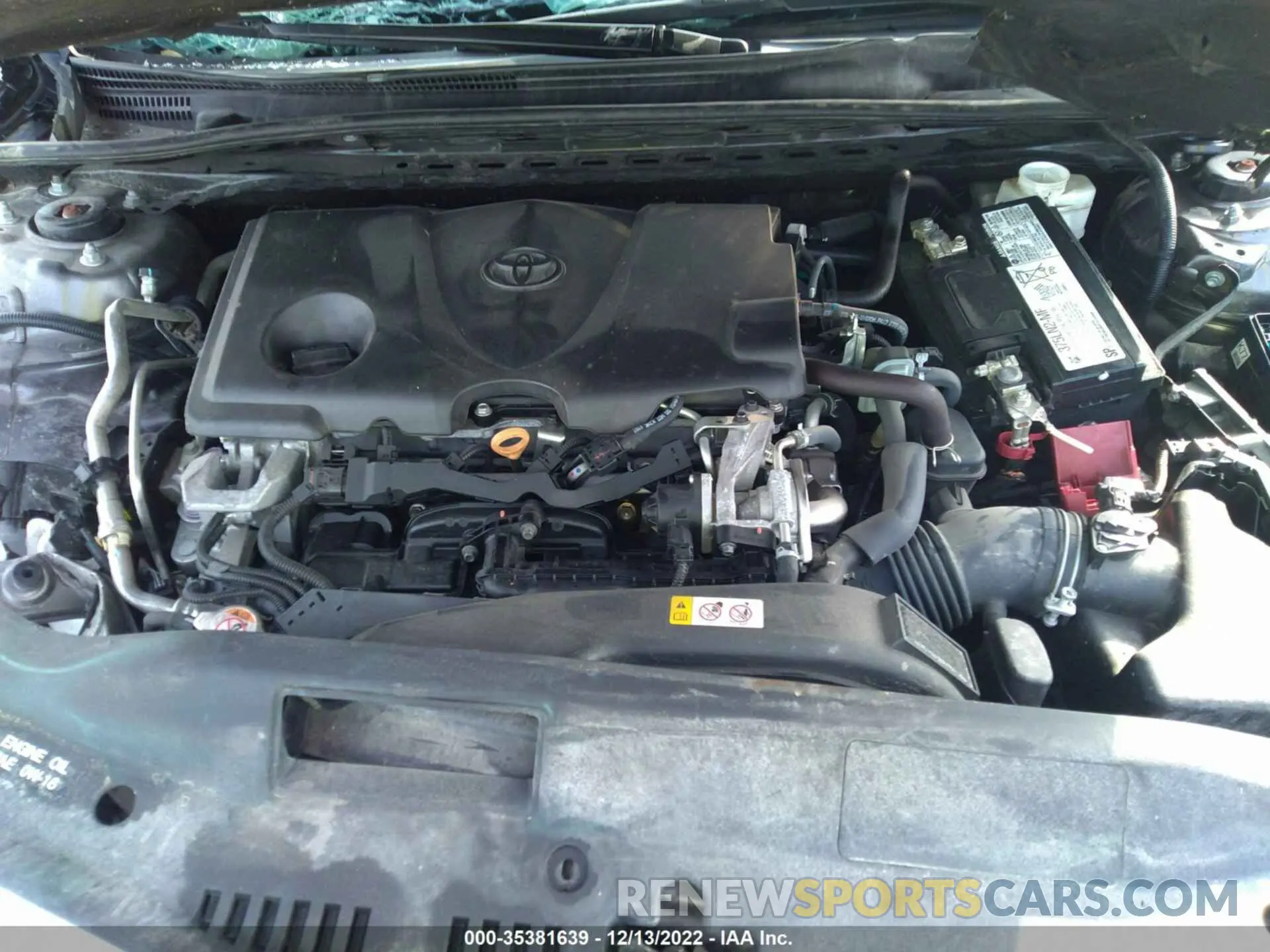 10 Photograph of a damaged car 4T1M11AK2LU899926 TOYOTA CAMRY 2020