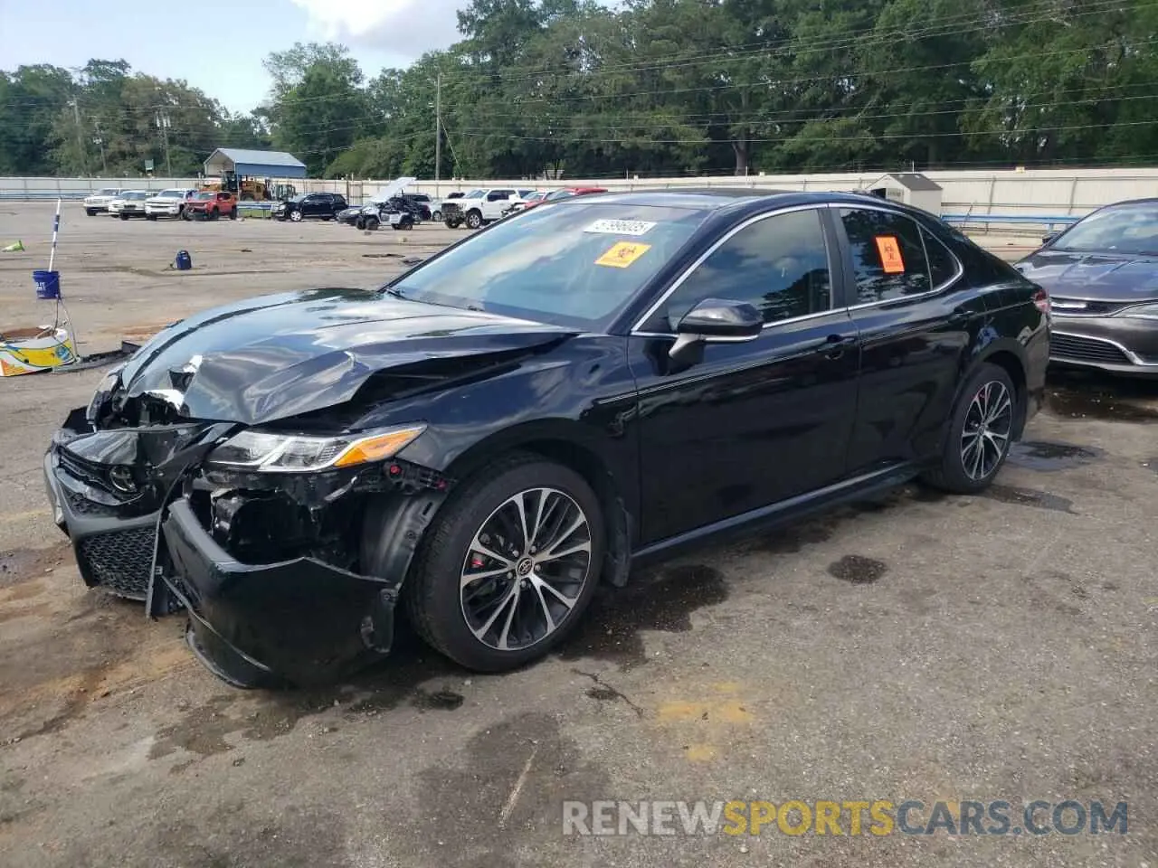 1 Photograph of a damaged car 4T1M11AK2LU955184 TOYOTA CAMRY 2020