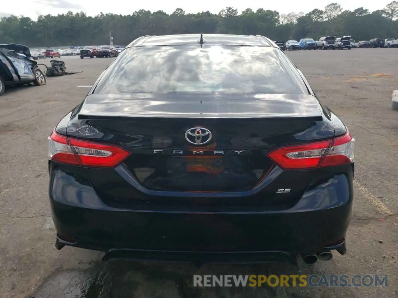 6 Photograph of a damaged car 4T1M11AK2LU955184 TOYOTA CAMRY 2020