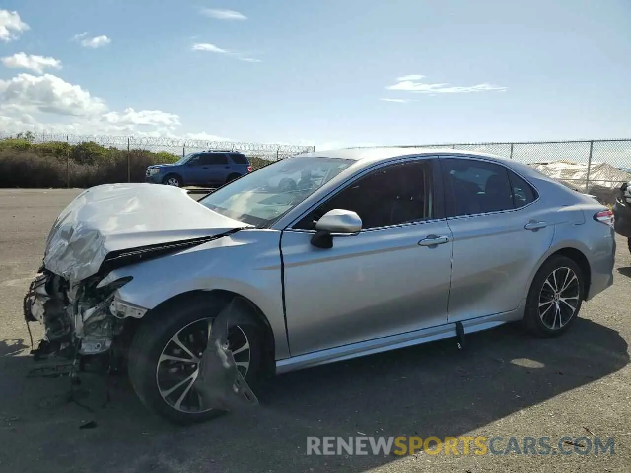 1 Фотография поврежденного автомобиля 4T1M11AK3LU373577 TOYOTA CAMRY 2020