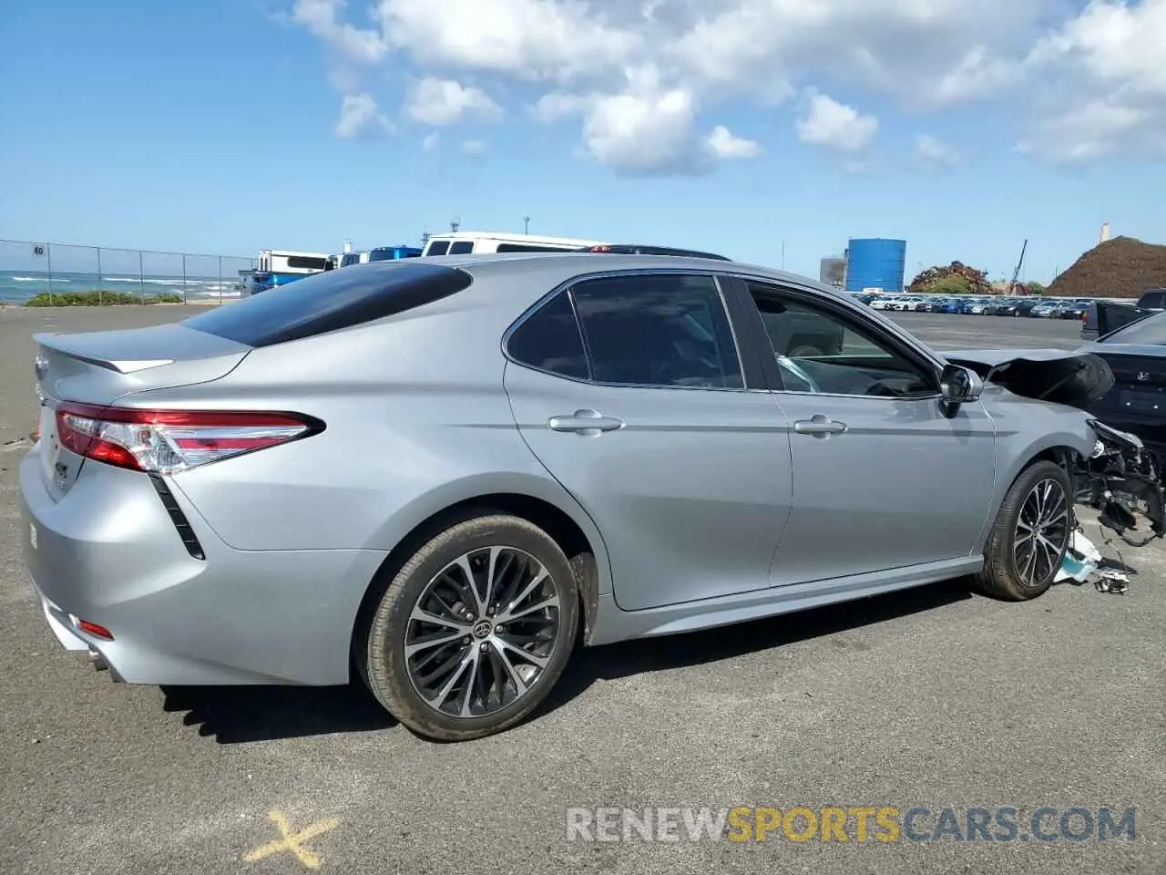 3 Фотография поврежденного автомобиля 4T1M11AK3LU373577 TOYOTA CAMRY 2020