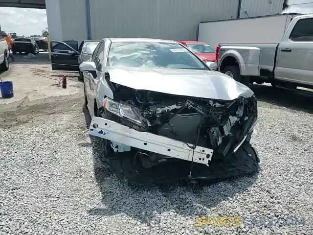 13 Фотография поврежденного автомобиля 4T1M11AK3LU505074 TOYOTA CAMRY 2020