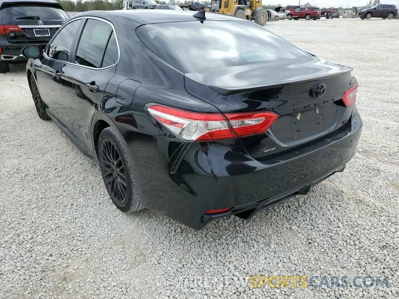 3 Фотография поврежденного автомобиля 4T1M11AK3LU884187 TOYOTA CAMRY 2020