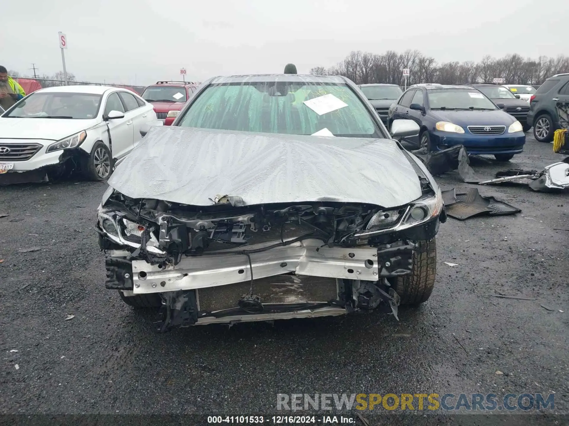 13 Фотография поврежденного автомобиля 4T1M11AK3LU923201 TOYOTA CAMRY 2020