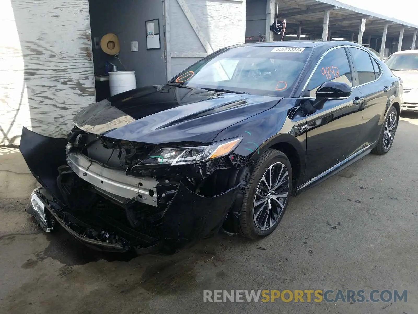 2 Photograph of a damaged car 4T1M11AK3LU939558 TOYOTA CAMRY 2020
