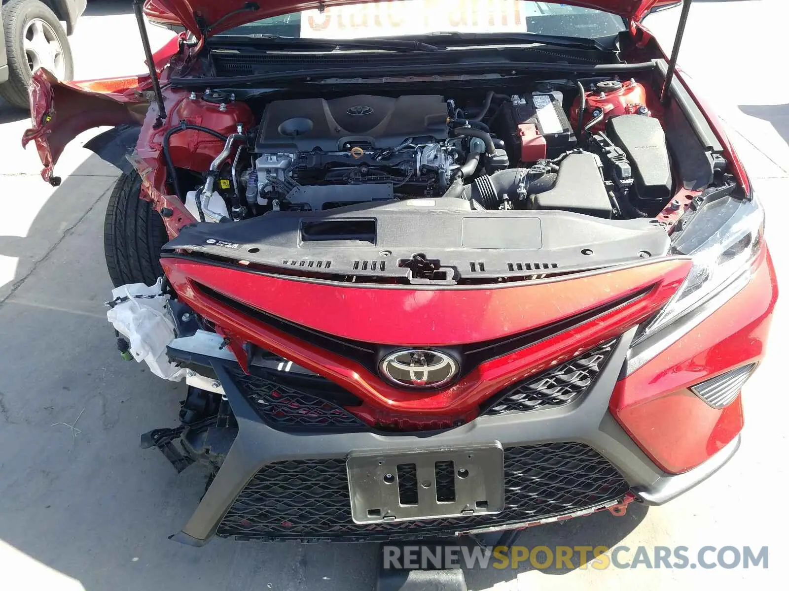 7 Photograph of a damaged car 4T1M11AK4LU330737 TOYOTA CAMRY 2020