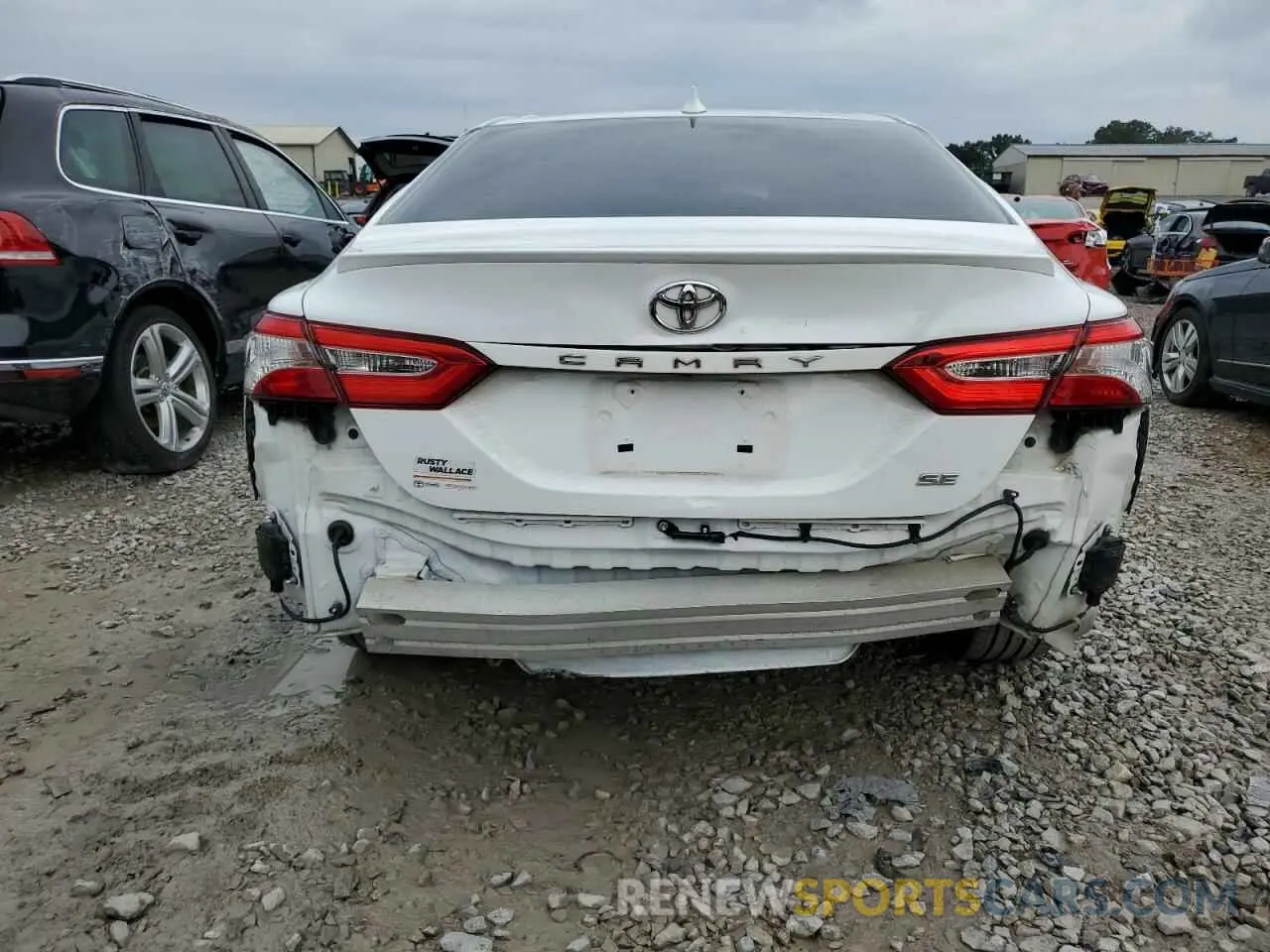 6 Photograph of a damaged car 4T1M11AK4LU875465 TOYOTA CAMRY 2020