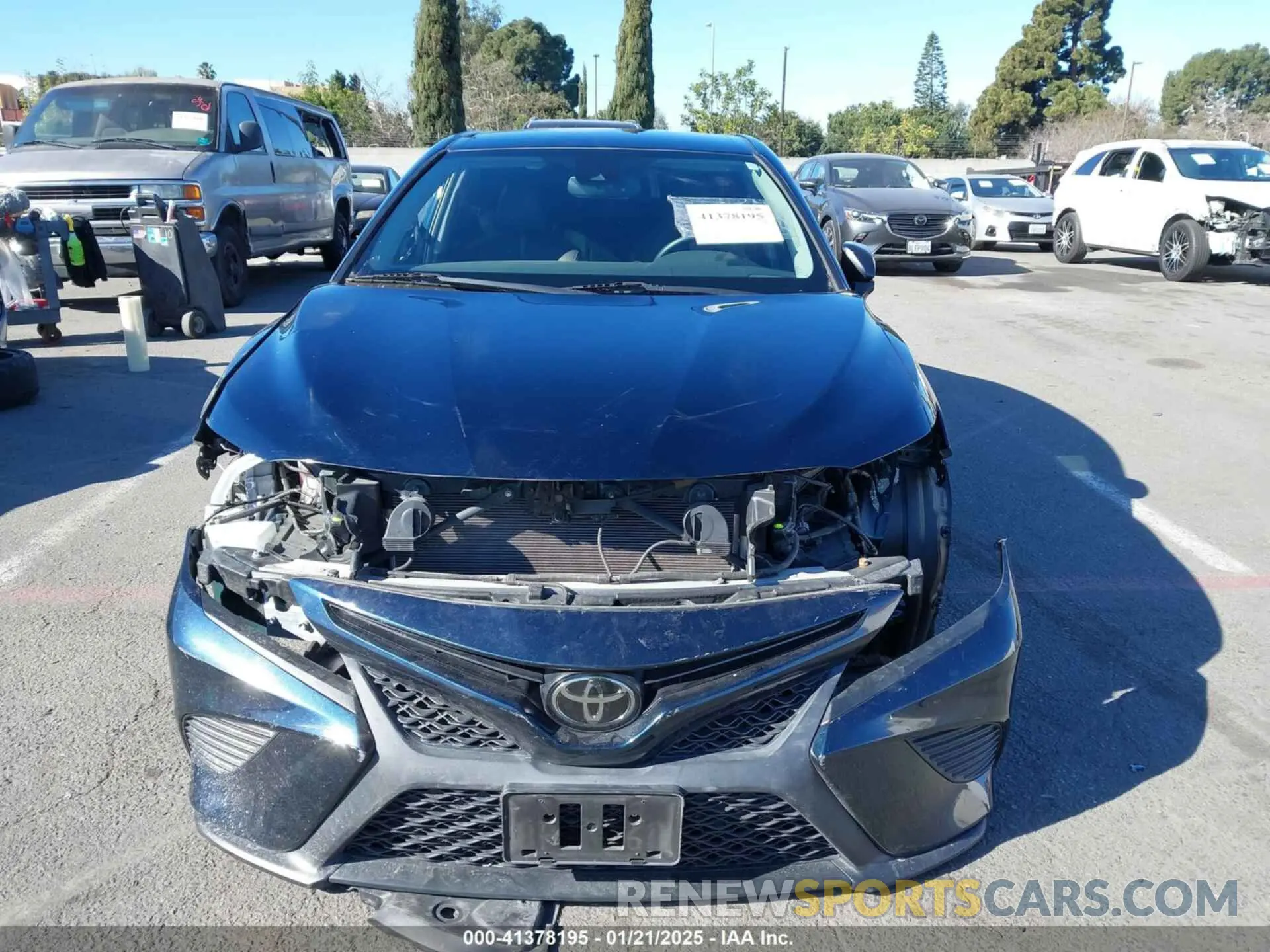 13 Photograph of a damaged car 4T1M11AK4LU876244 TOYOTA CAMRY 2020
