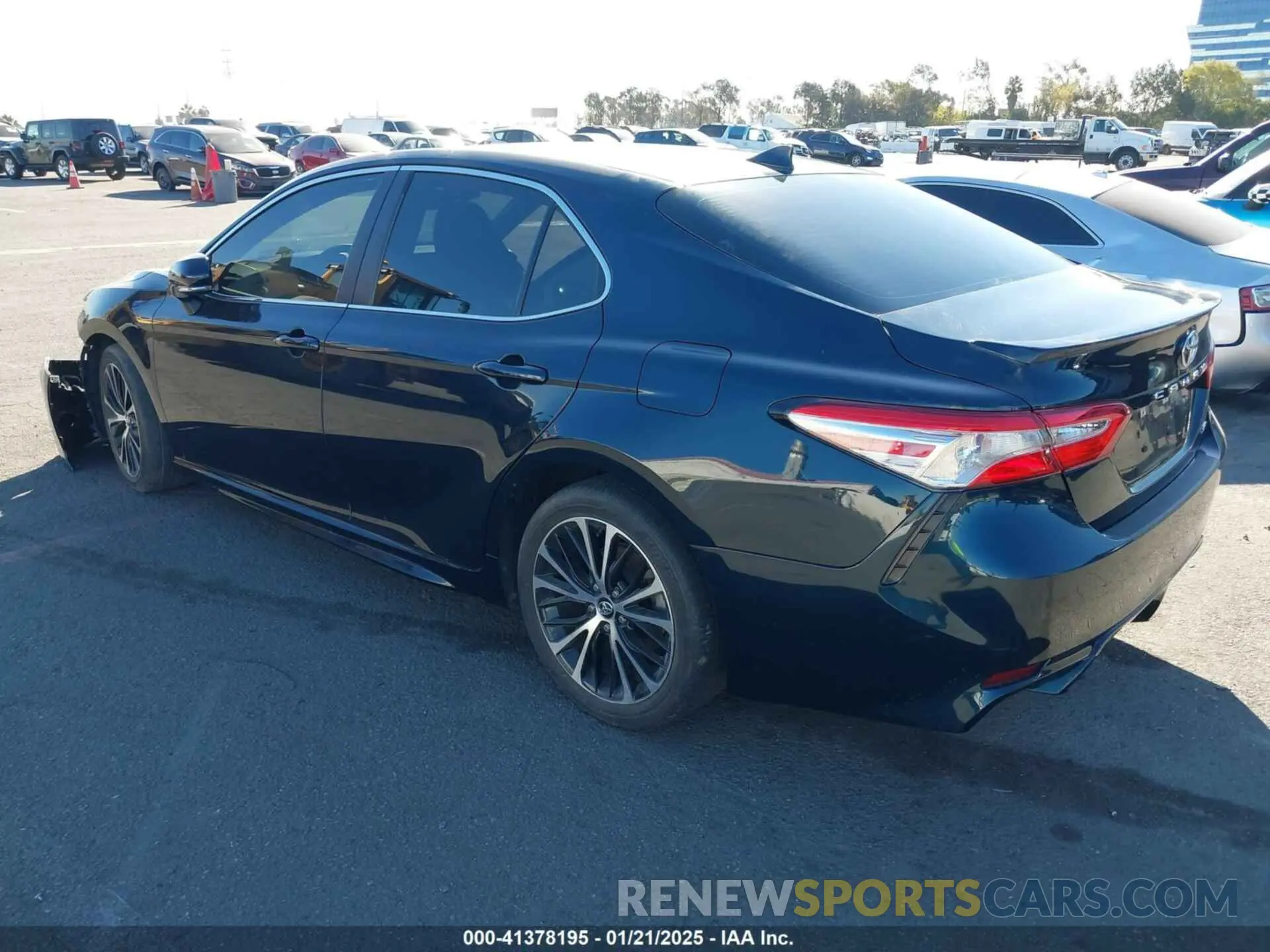 3 Photograph of a damaged car 4T1M11AK4LU876244 TOYOTA CAMRY 2020