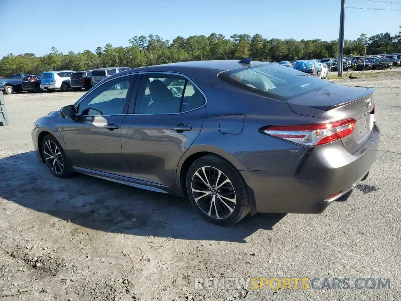2 Photograph of a damaged car 4T1M11AK4LU880813 TOYOTA CAMRY 2020