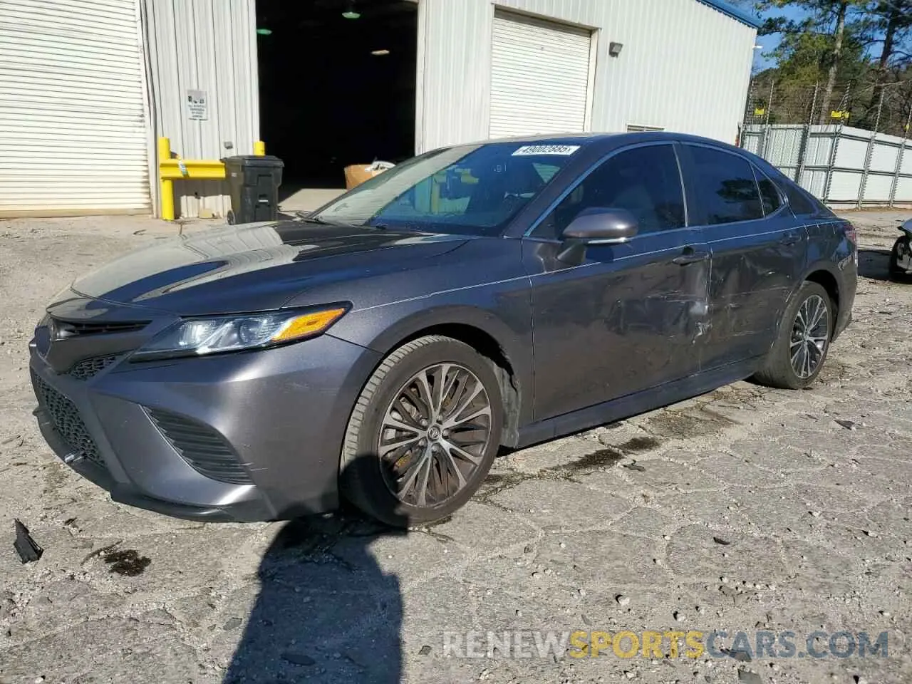 1 Photograph of a damaged car 4T1M11AK5LU860005 TOYOTA CAMRY 2020
