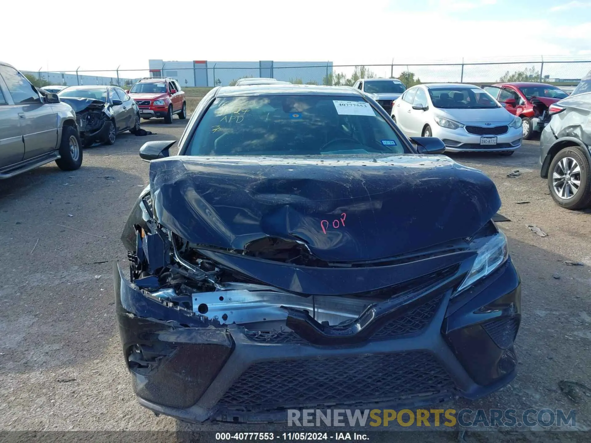 6 Photograph of a damaged car 4T1M11AK5LU943157 TOYOTA CAMRY 2020