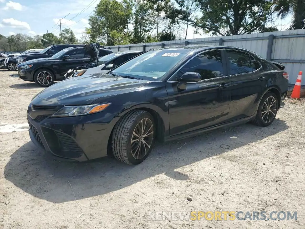 1 Photograph of a damaged car 4T1M11AK5LU994092 TOYOTA CAMRY 2020