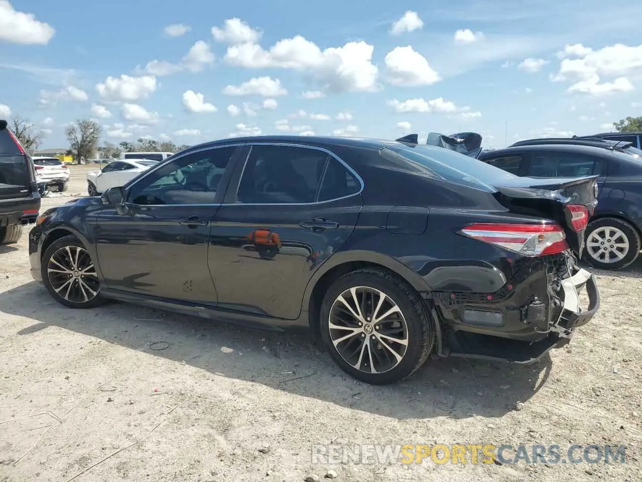 2 Photograph of a damaged car 4T1M11AK5LU994092 TOYOTA CAMRY 2020
