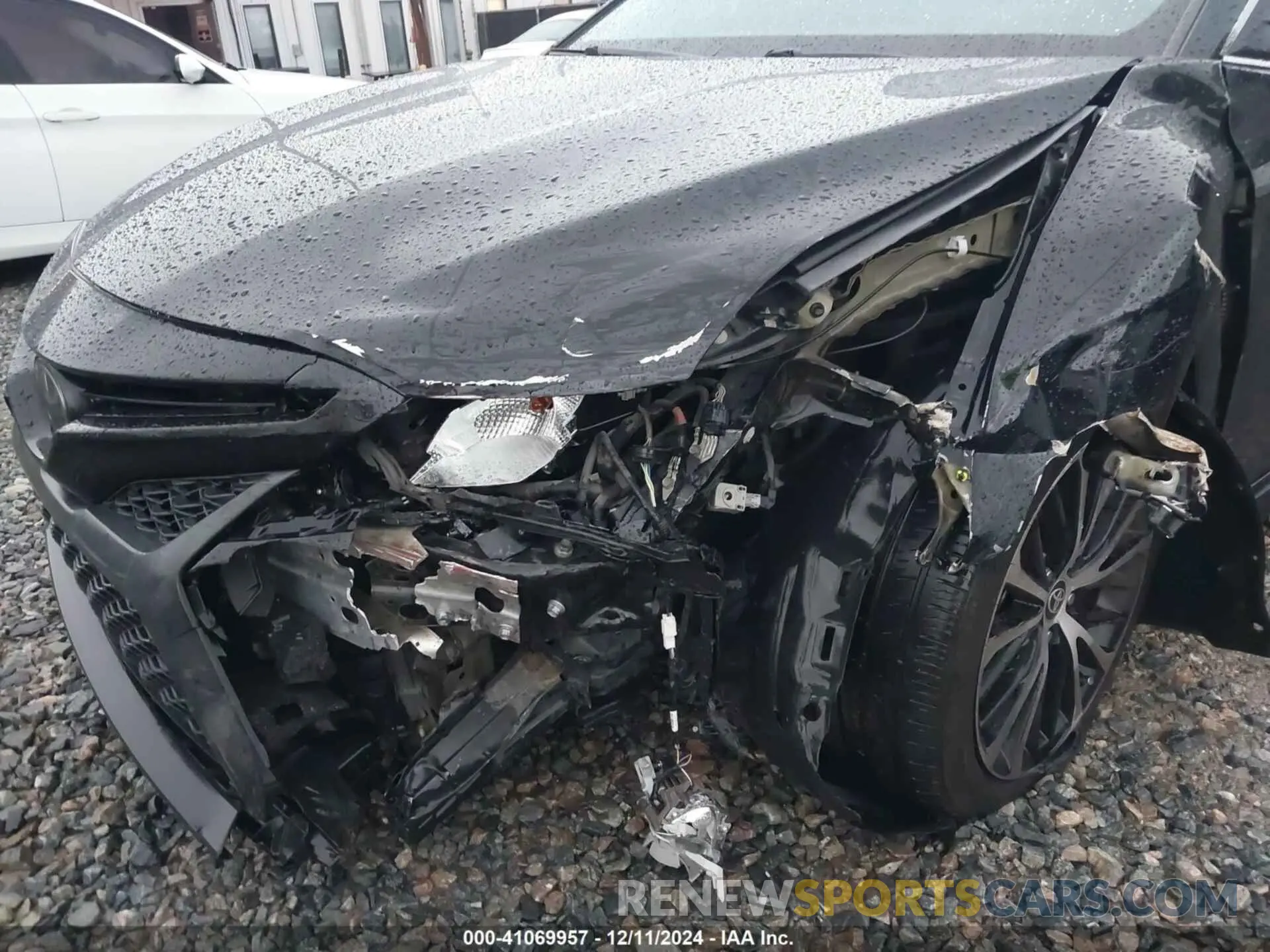 6 Фотография поврежденного автомобиля 4T1M11AK6LU946083 TOYOTA CAMRY 2020