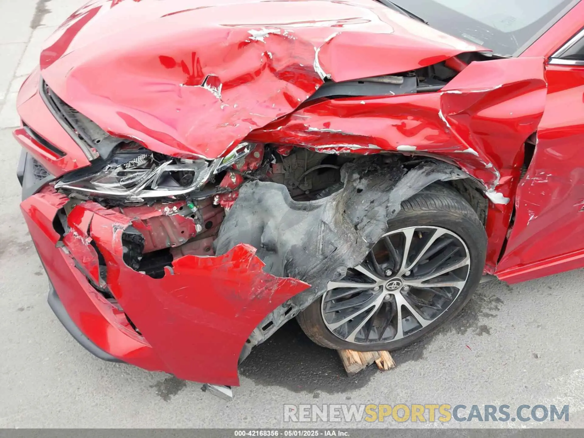 6 Photograph of a damaged car 4T1M11AK7LU382296 TOYOTA CAMRY 2020