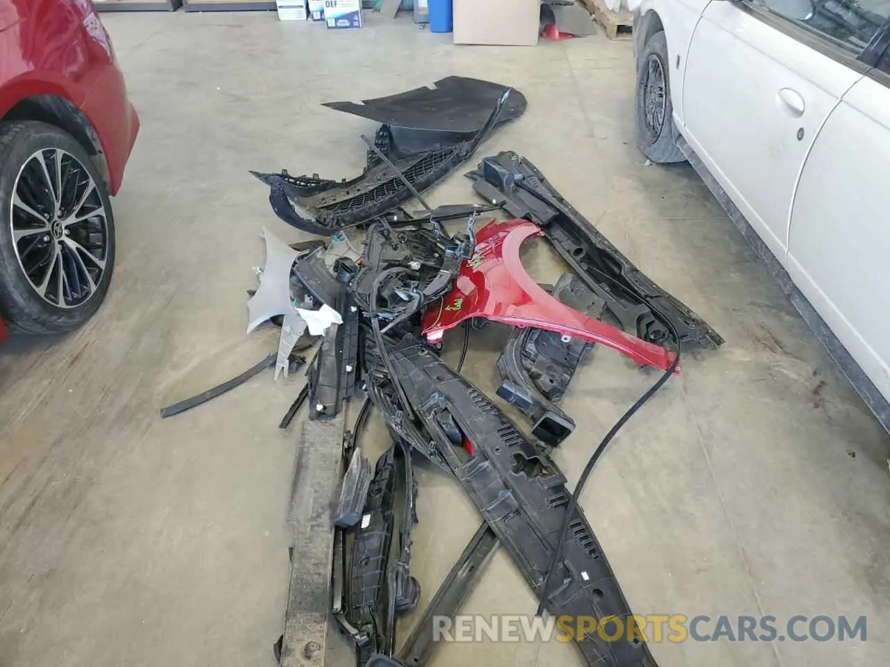 12 Photograph of a damaged car 4T1M11AK7LU385232 TOYOTA CAMRY 2020
