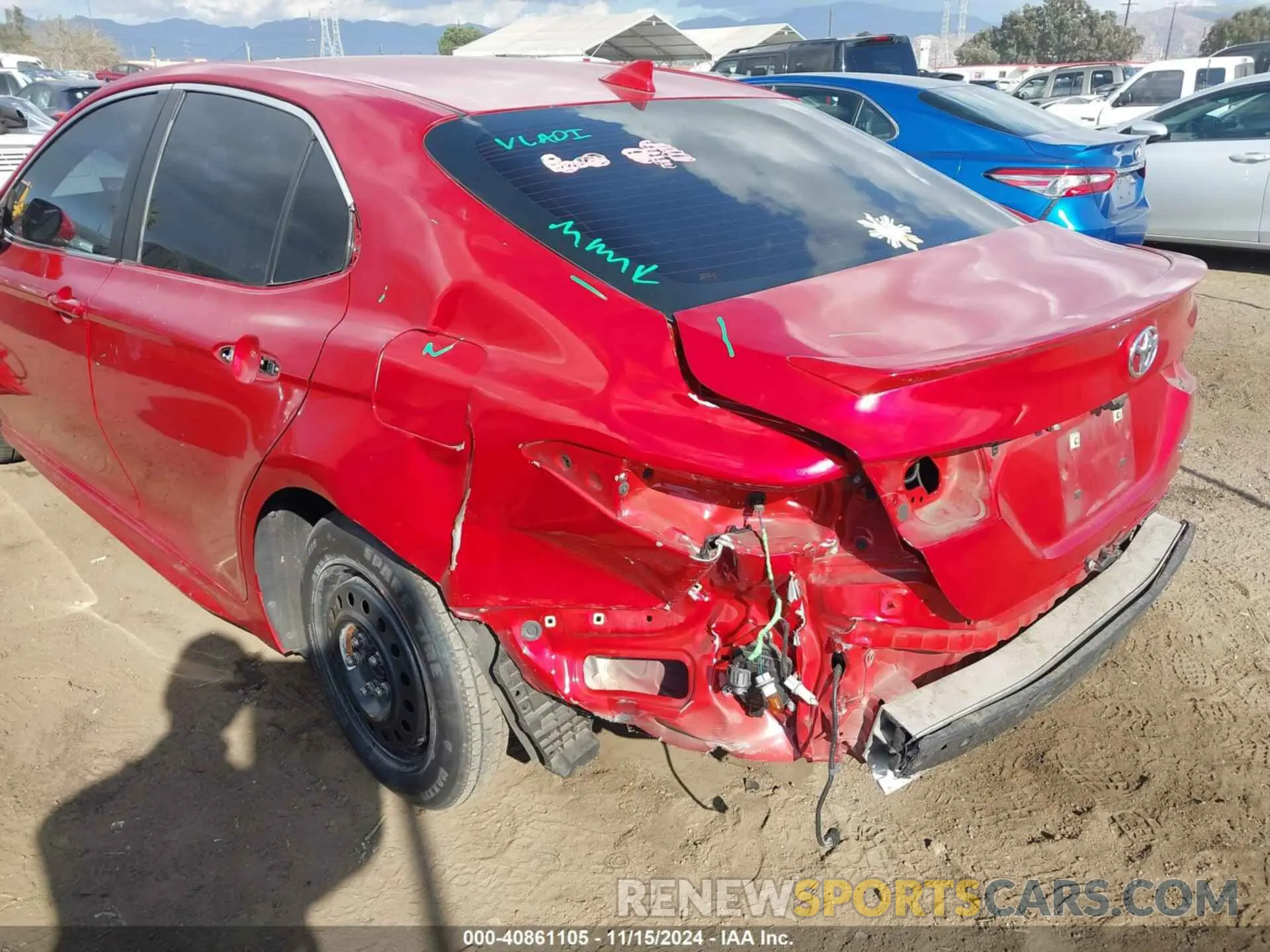 6 Фотография поврежденного автомобиля 4T1M11AK7LU396358 TOYOTA CAMRY 2020