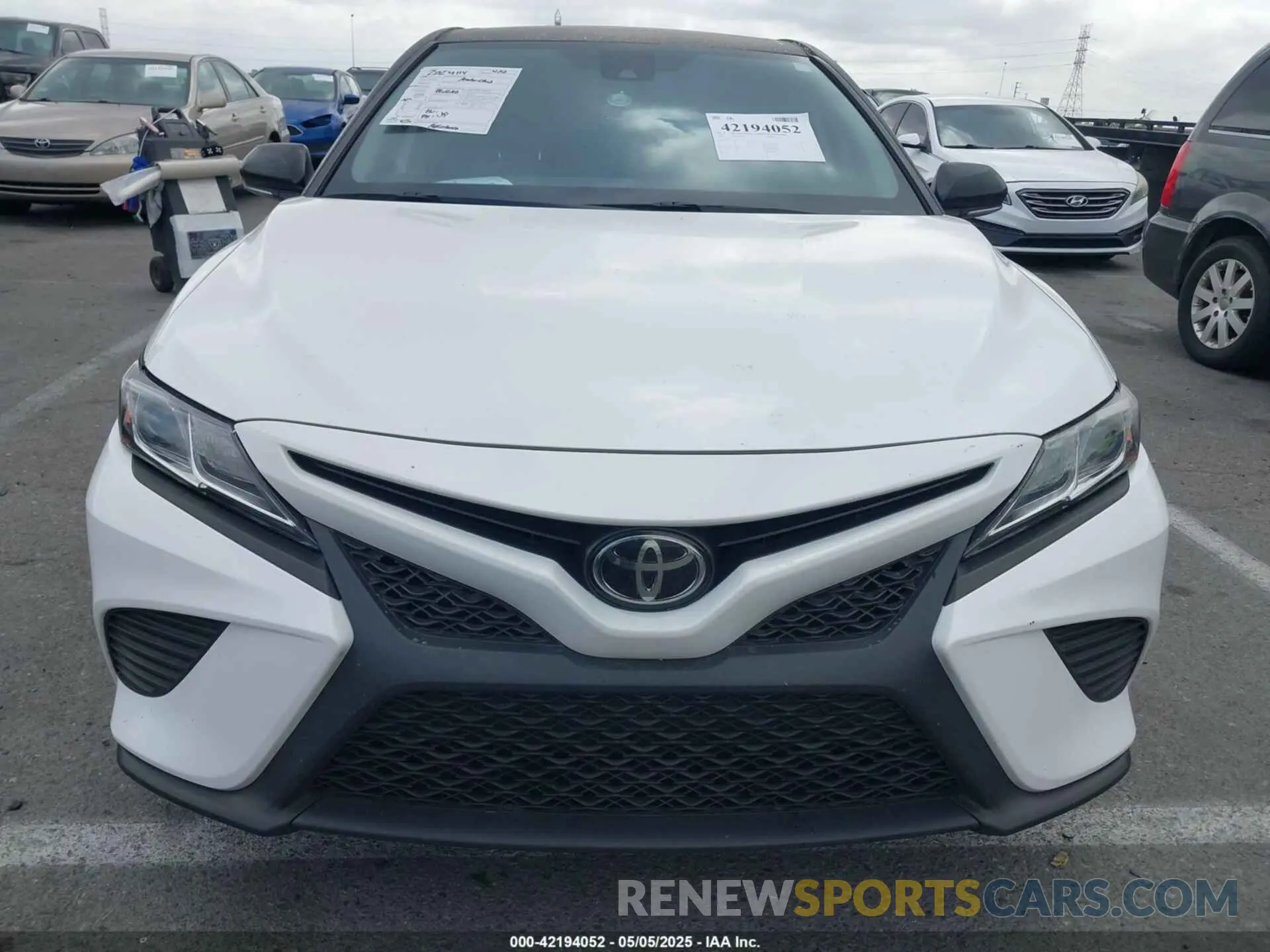 12 Фотография поврежденного автомобиля 4T1M11AK7LU396750 TOYOTA CAMRY 2020