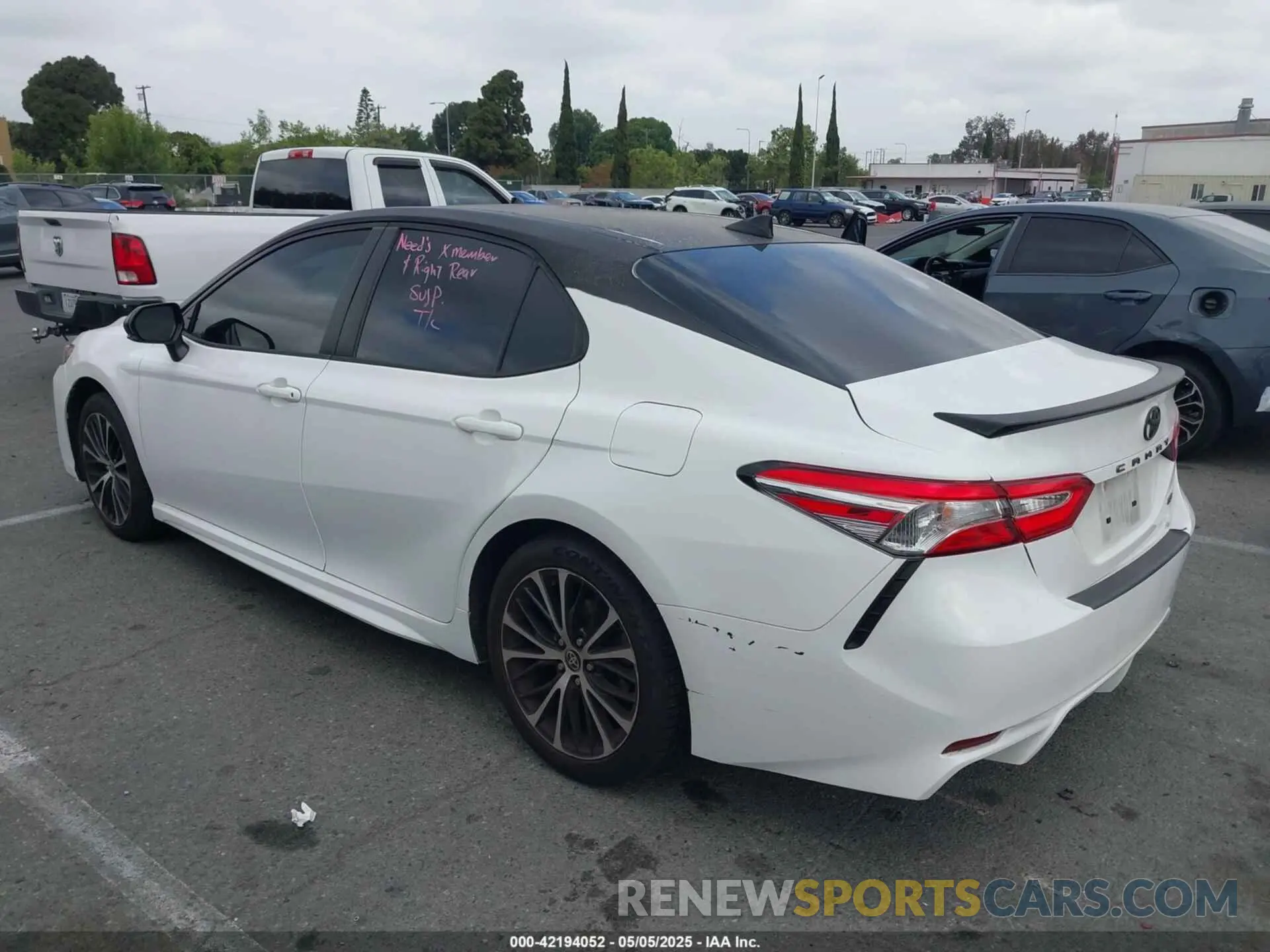 3 Фотография поврежденного автомобиля 4T1M11AK7LU396750 TOYOTA CAMRY 2020