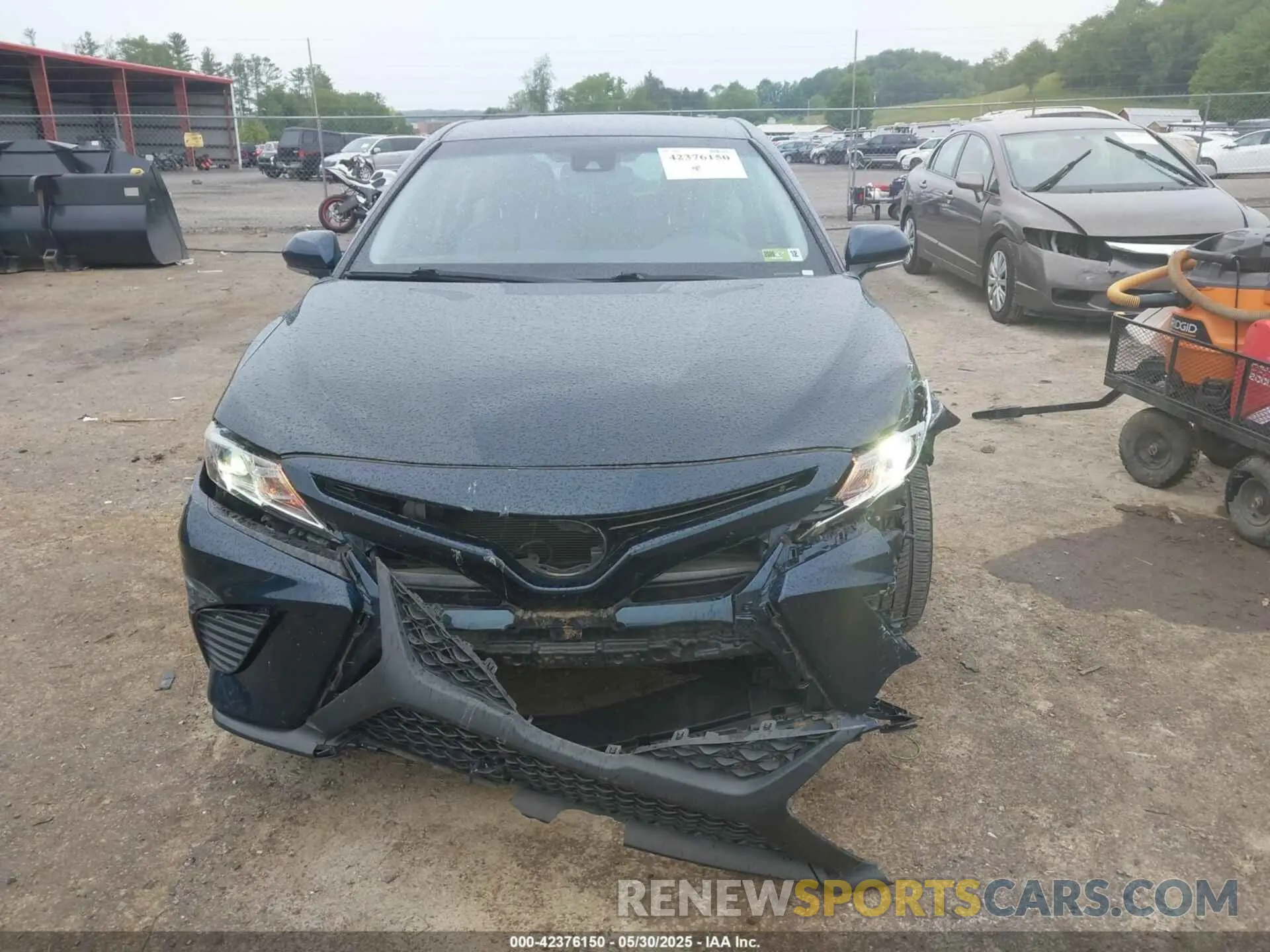 12 Фотография поврежденного автомобиля 4T1M11AK7LU510388 TOYOTA CAMRY 2020