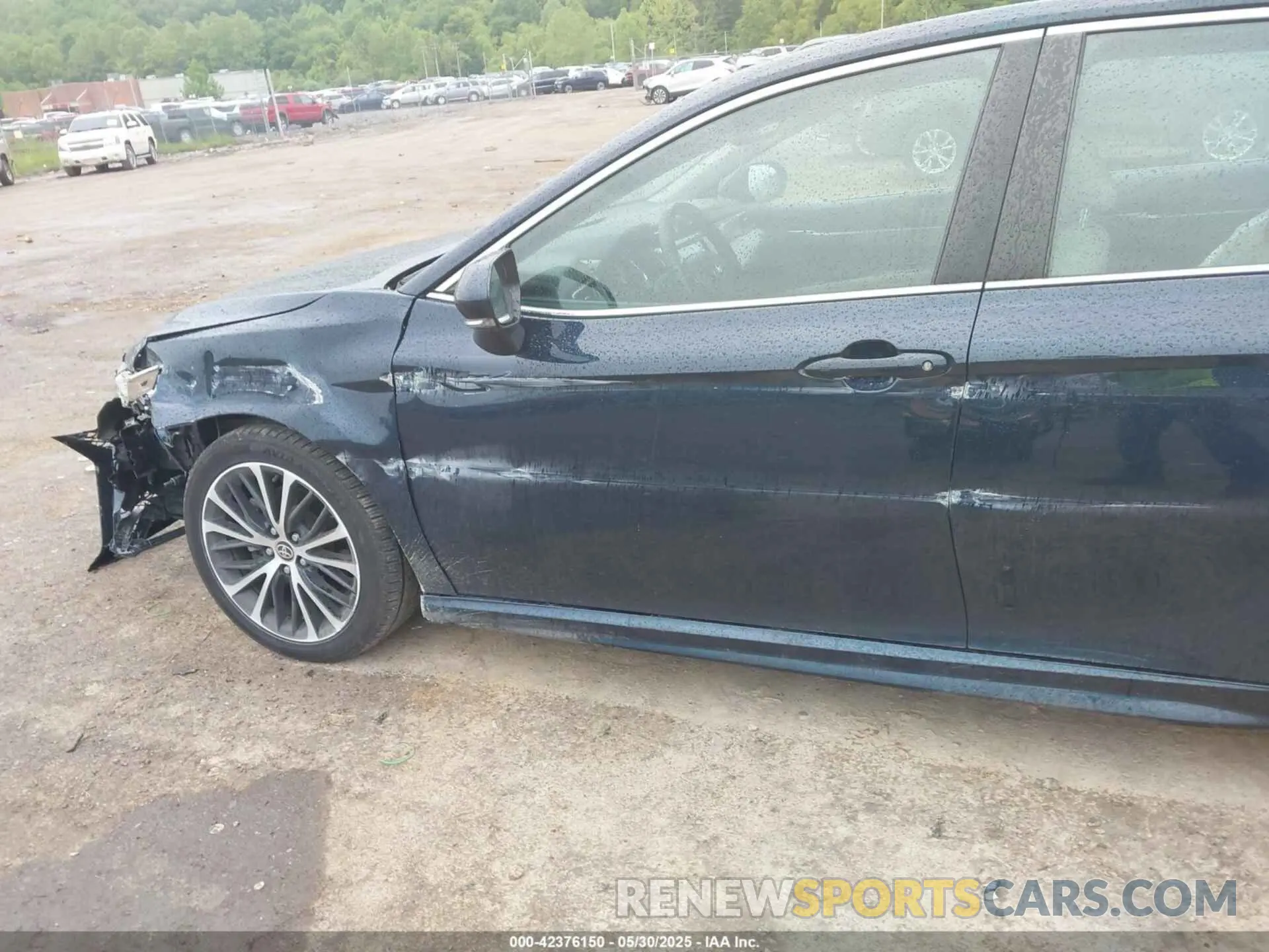 21 Фотография поврежденного автомобиля 4T1M11AK7LU510388 TOYOTA CAMRY 2020