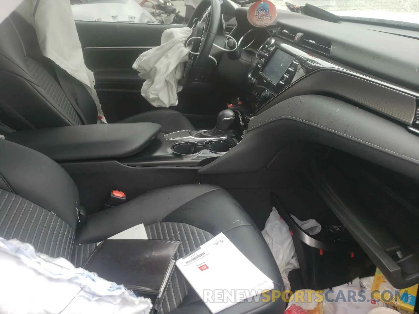 5 Photograph of a damaged car 4T1M11AK7LU868106 TOYOTA CAMRY 2020