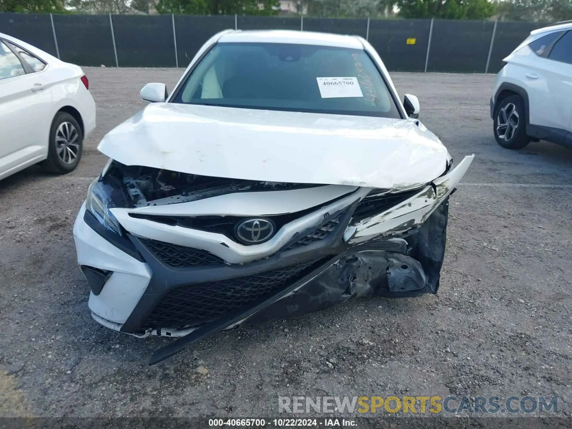 12 Фотография поврежденного автомобиля 4T1M11AK8LU909536 TOYOTA CAMRY 2020