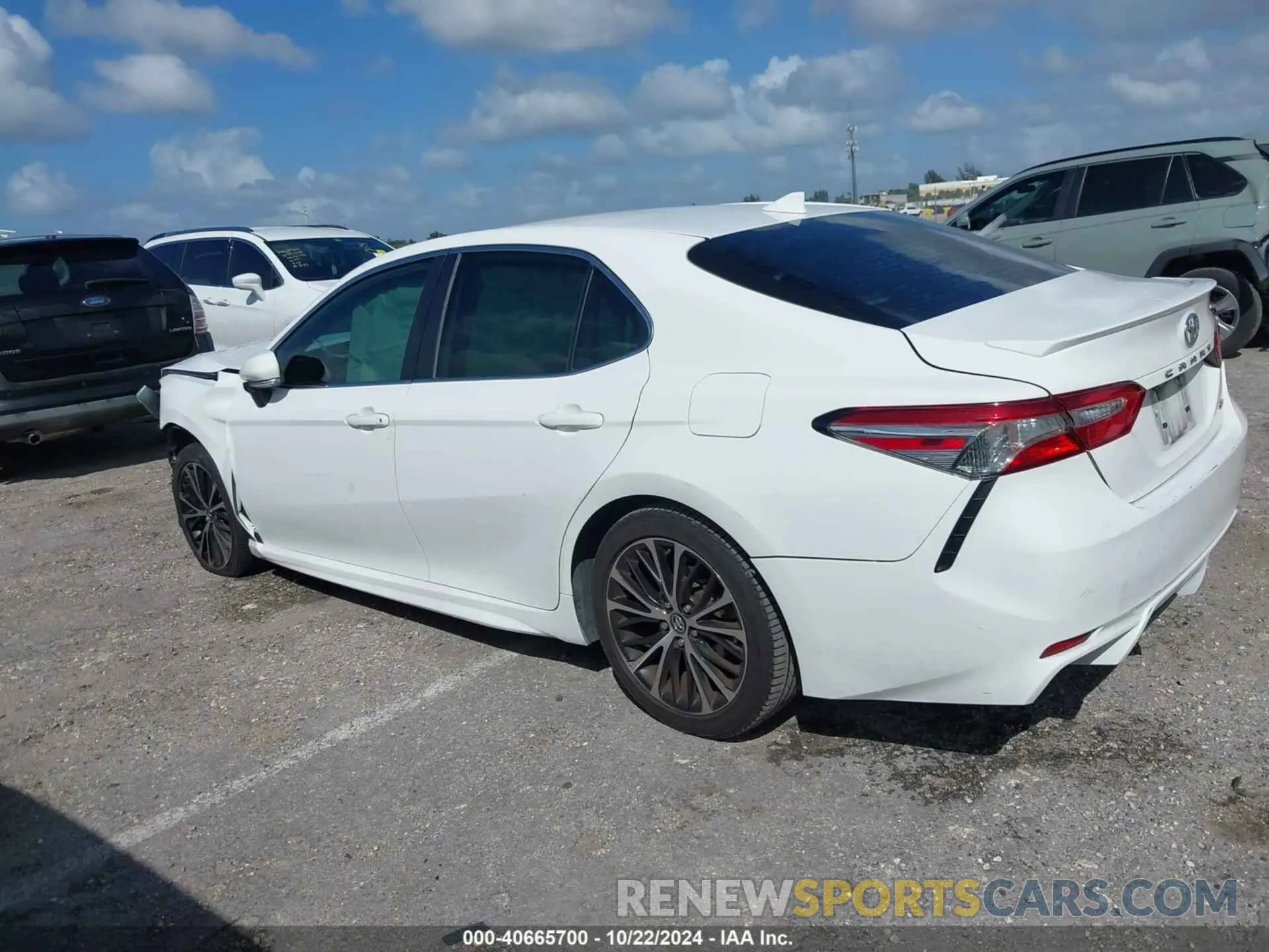 3 Фотография поврежденного автомобиля 4T1M11AK8LU909536 TOYOTA CAMRY 2020