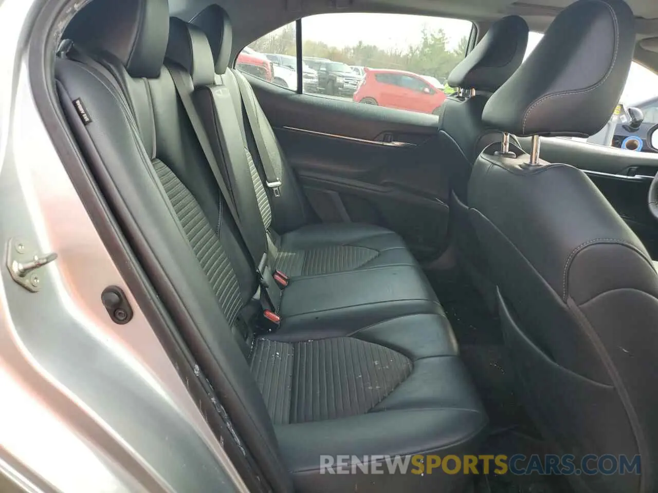 11 Фотография поврежденного автомобиля 4T1M11AK8LU910878 TOYOTA CAMRY 2020