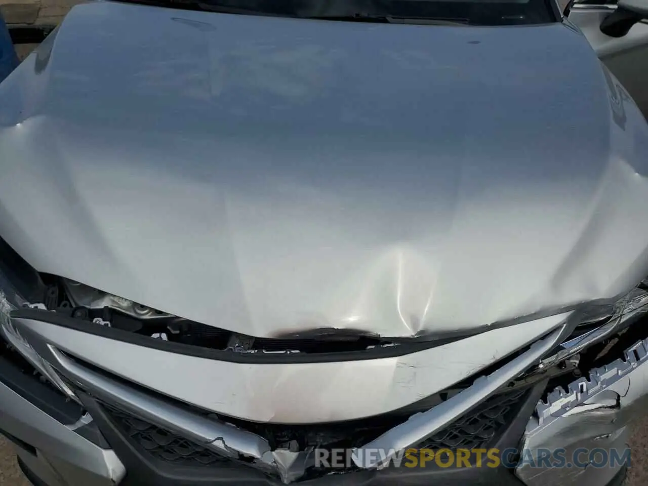 13 Фотография поврежденного автомобиля 4T1M11AK8LU910878 TOYOTA CAMRY 2020