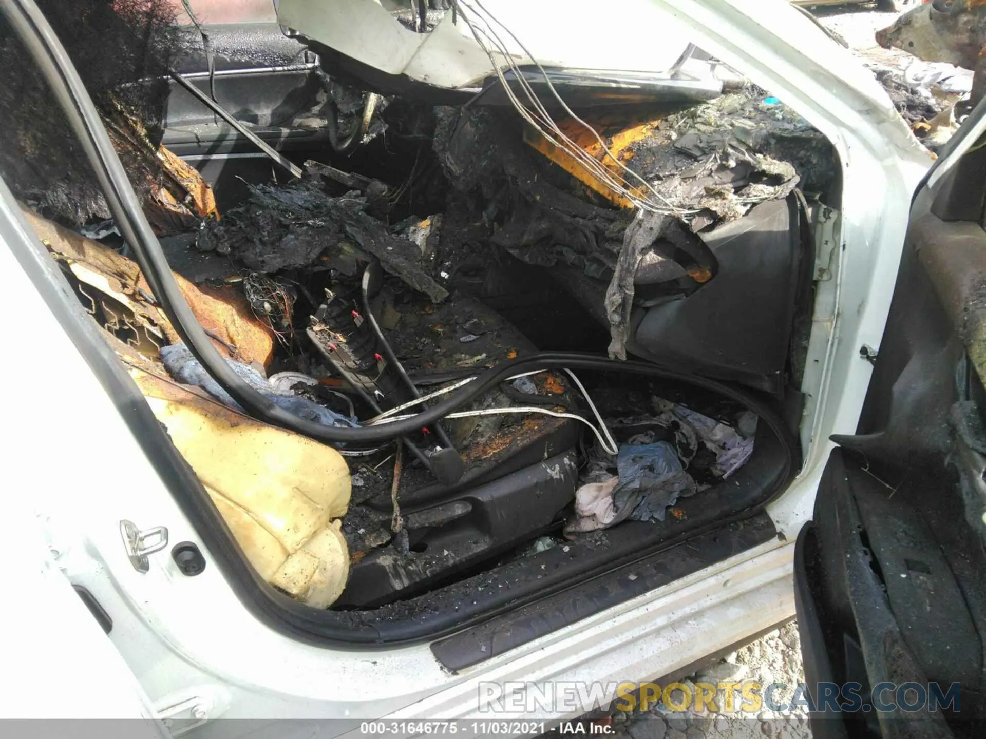 5 Фотография поврежденного автомобиля 4T1M11AKXLU394829 TOYOTA CAMRY 2020