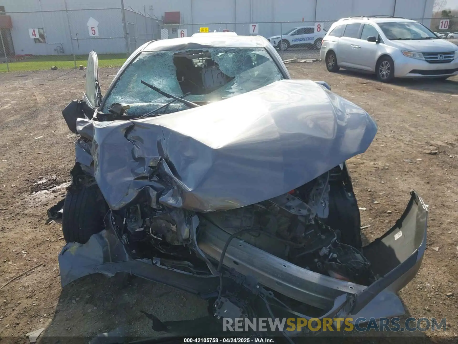 11 Photograph of a damaged car 4T1M11AKXLU883991 TOYOTA CAMRY 2020