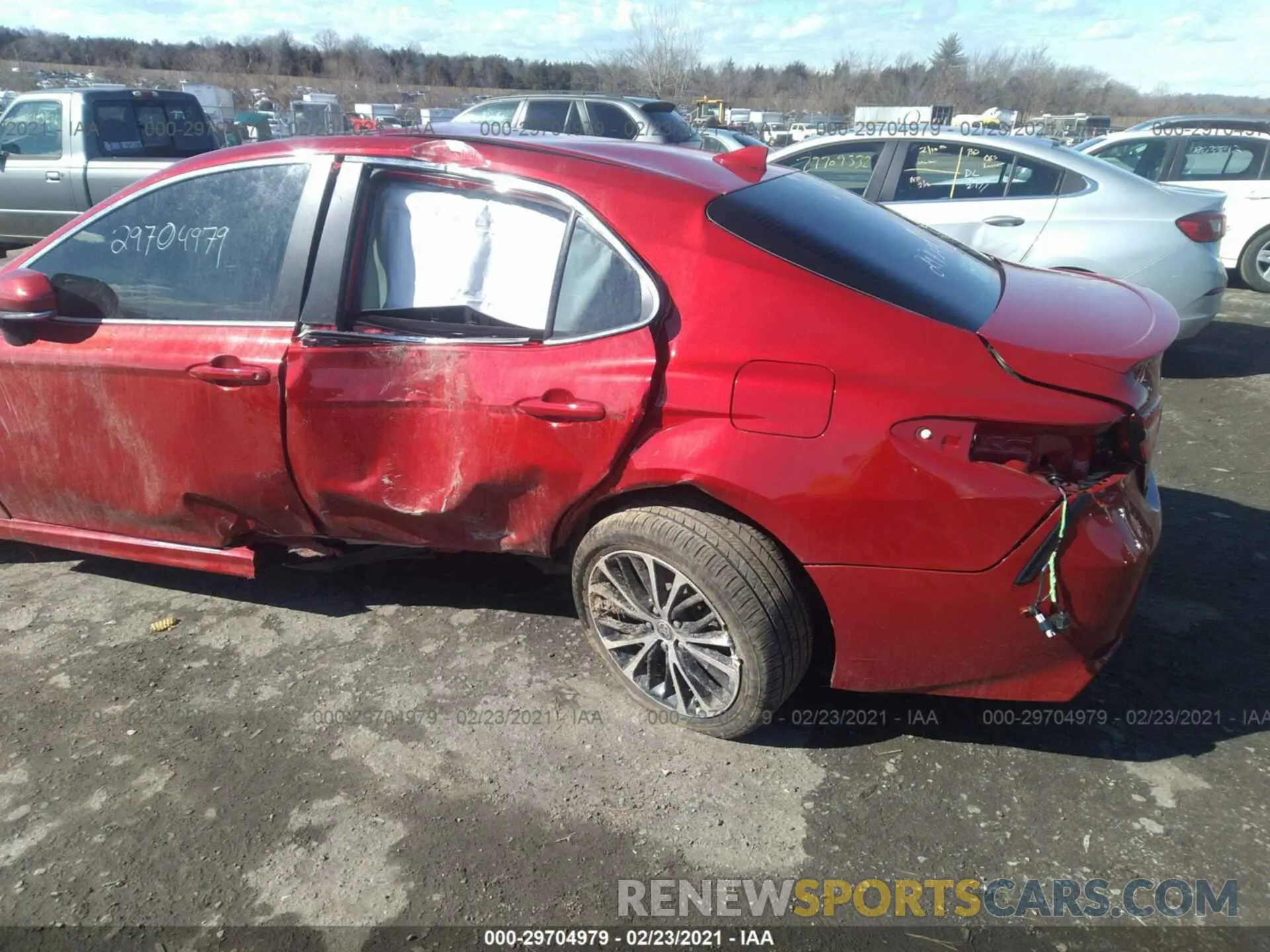 6 Photograph of a damaged car 4T1M11BK0LU003492 TOYOTA CAMRY 2020