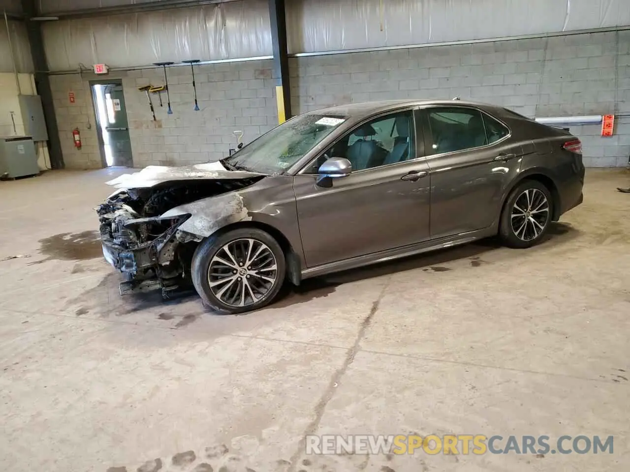 1 Photograph of a damaged car 4T1M11BK2LU007740 TOYOTA CAMRY 2020