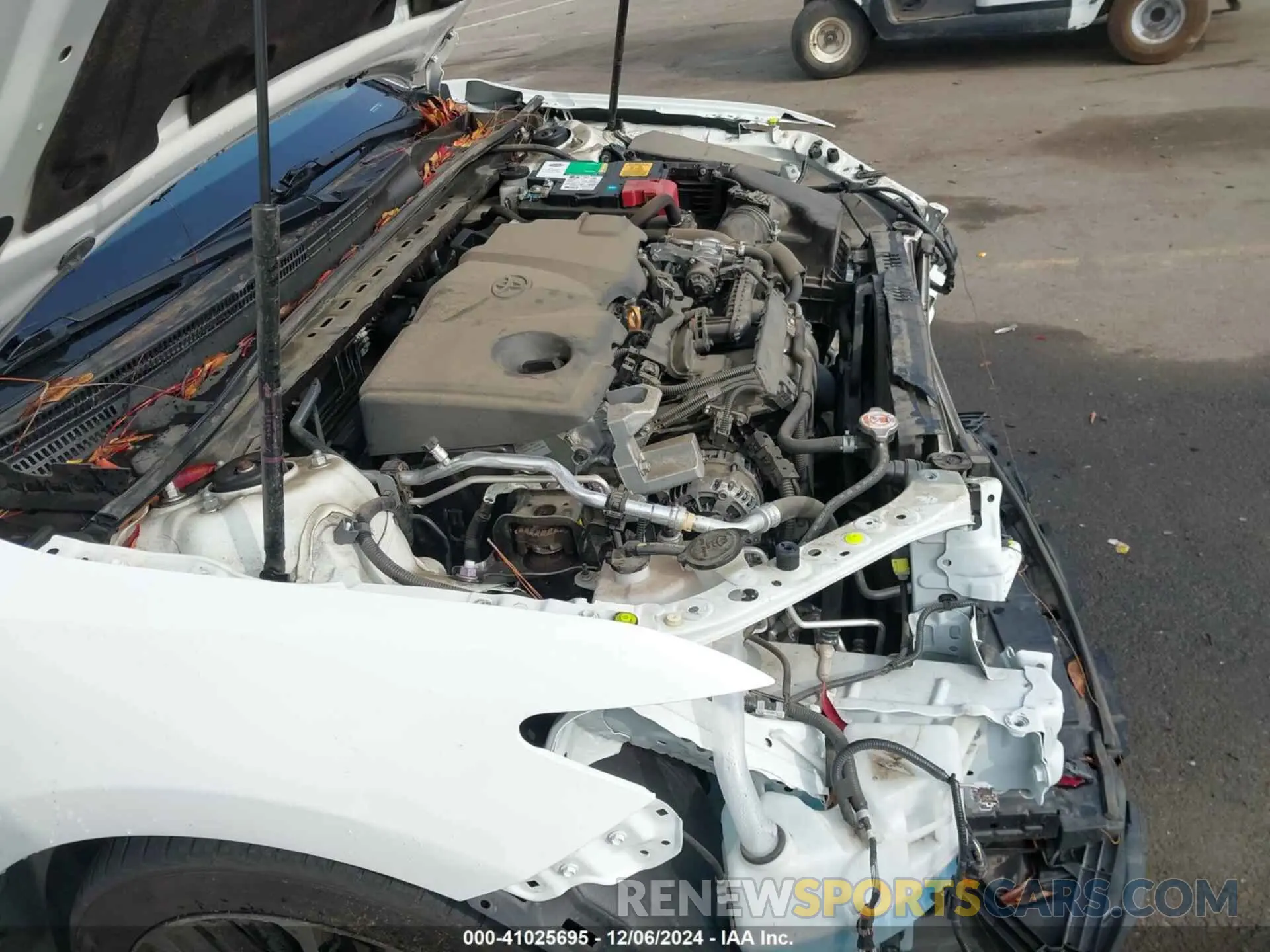 19 Photograph of a damaged car 4T1M11BK2LU019032 TOYOTA CAMRY 2020