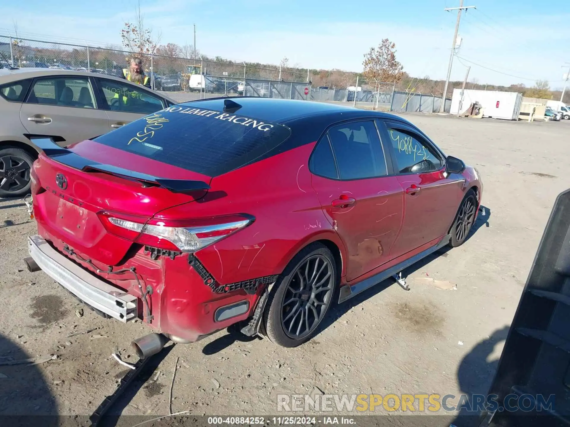 4 Фотография поврежденного автомобиля 4T1NZ1AK0LU035390 TOYOTA CAMRY 2020