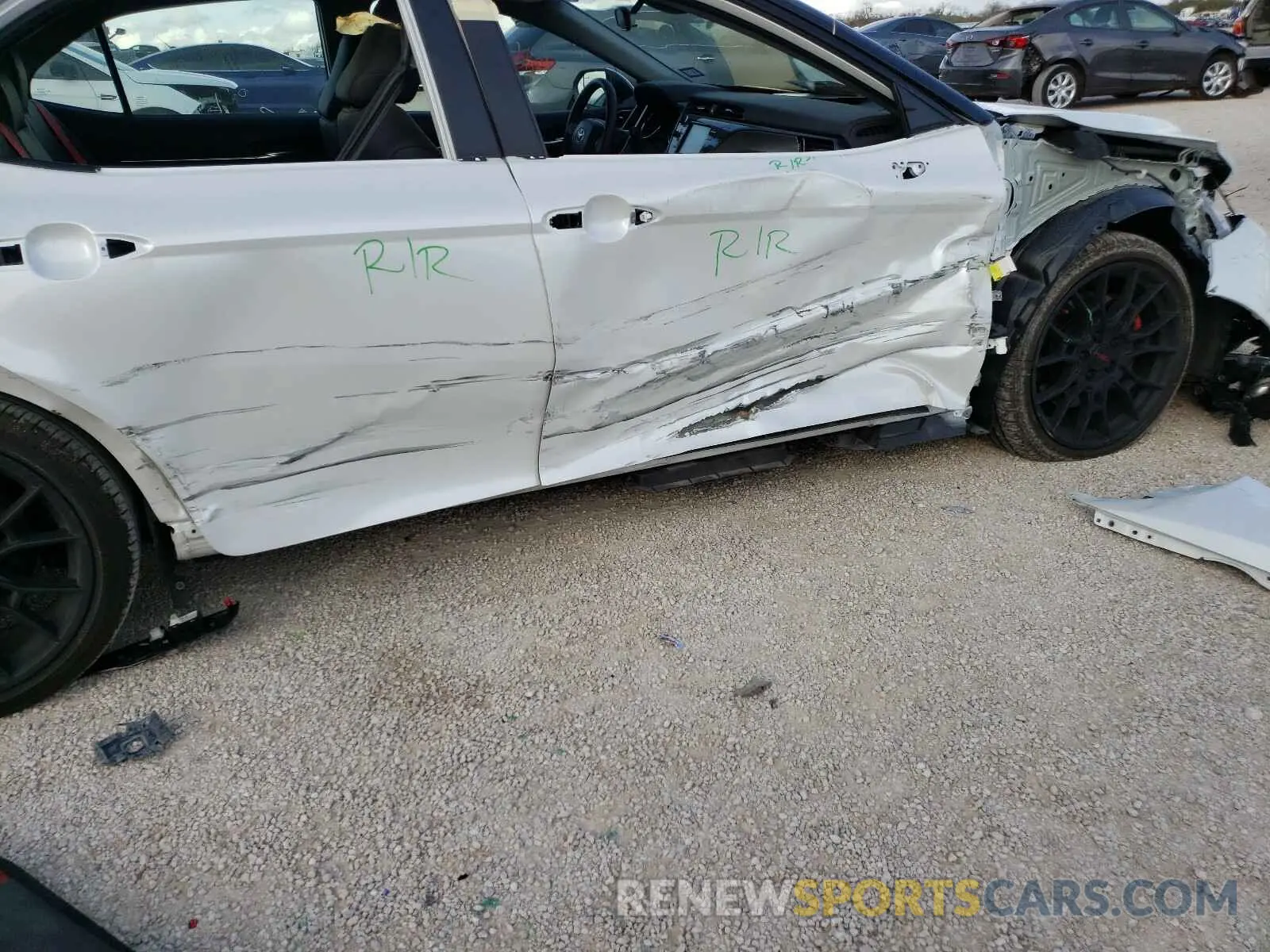 9 Photograph of a damaged car 4T1NZ1AK5LU043291 TOYOTA CAMRY 2020