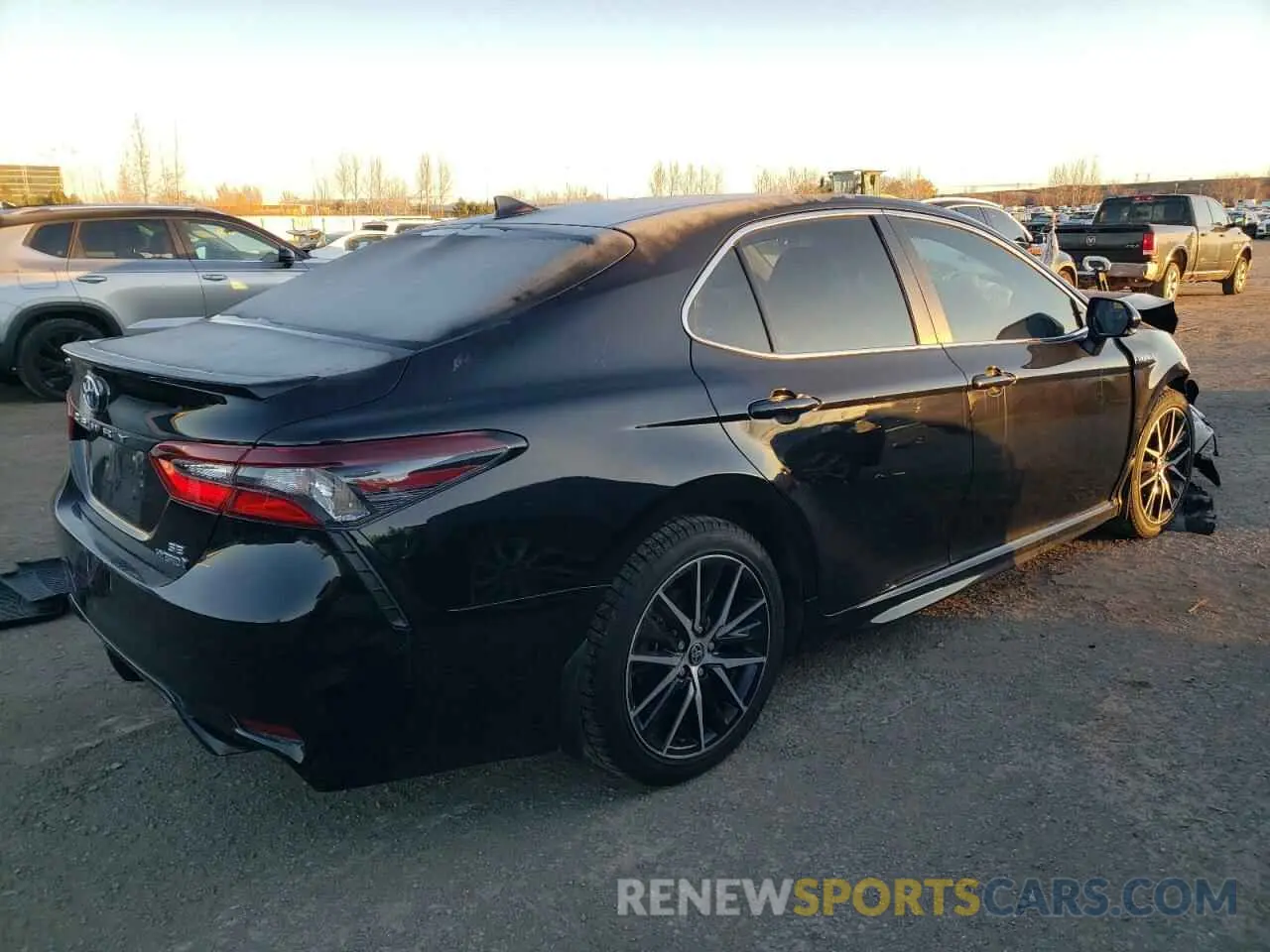 3 Photograph of a damaged car 4T1B21HK4MU016078 TOYOTA CAMRY 2021