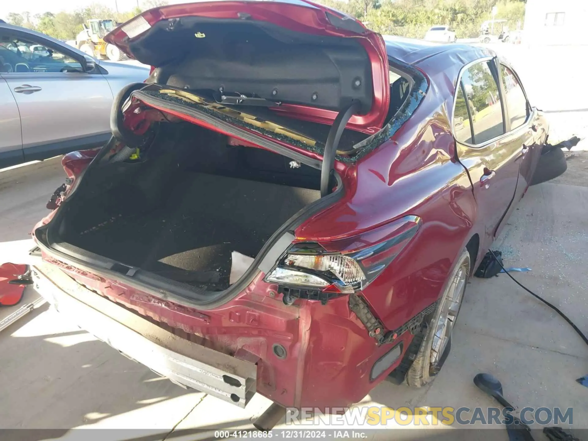 4 Photograph of a damaged car 4T1C11AK0MU466778 TOYOTA CAMRY 2021