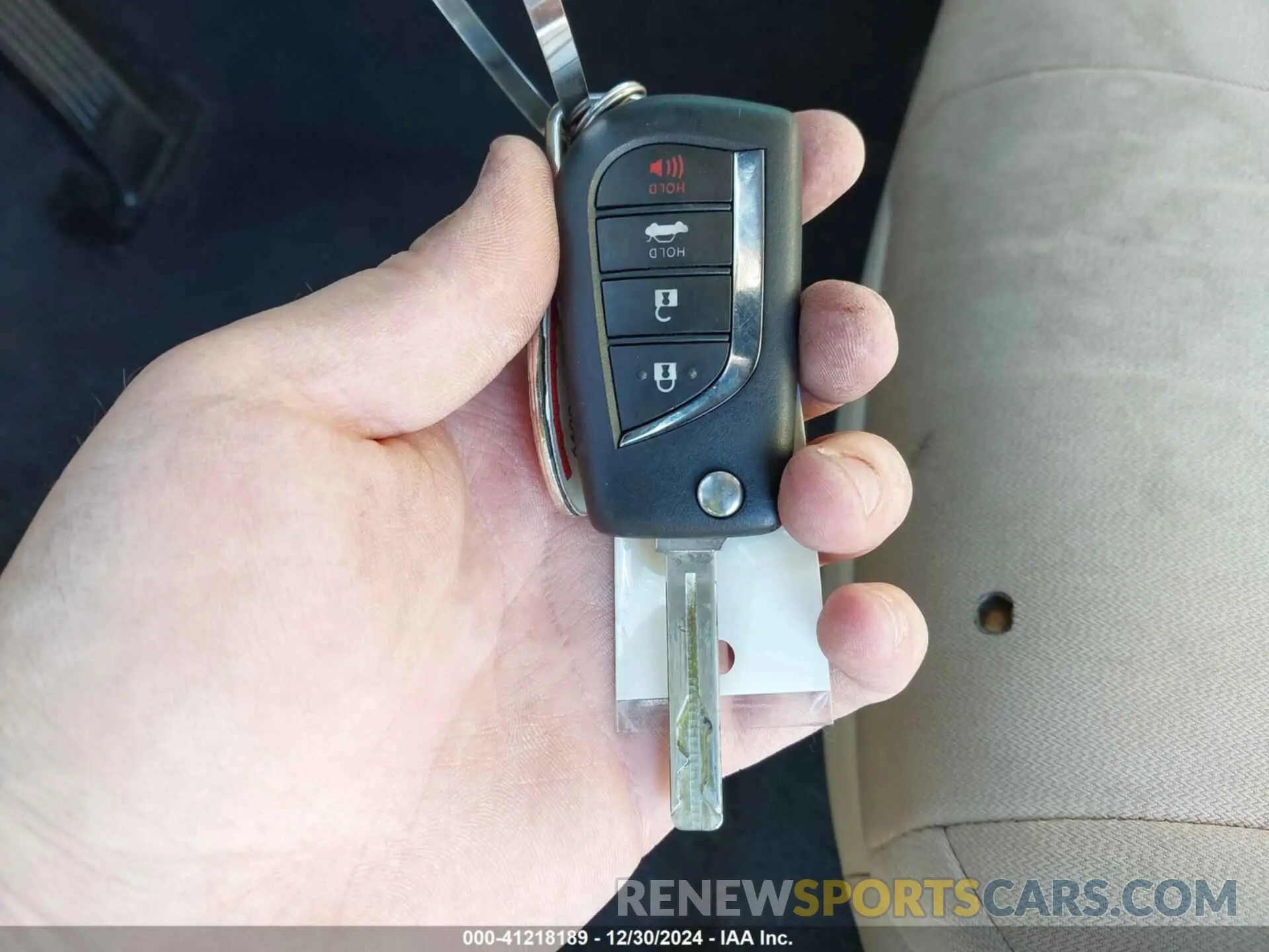 11 Фотография поврежденного автомобиля 4T1C11AK0MU539583 TOYOTA CAMRY 2021