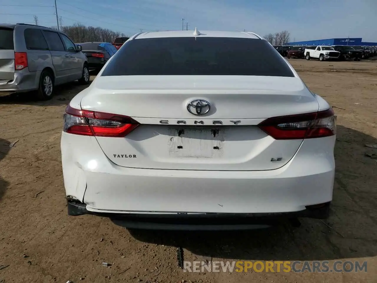 6 Photograph of a damaged car 4T1C11AK1MU469978 TOYOTA CAMRY 2021