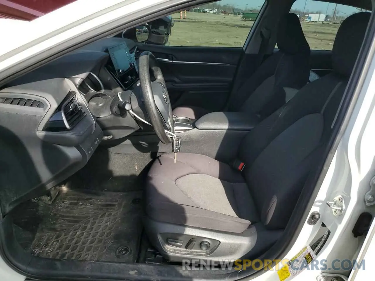 7 Photograph of a damaged car 4T1C11AK1MU469978 TOYOTA CAMRY 2021