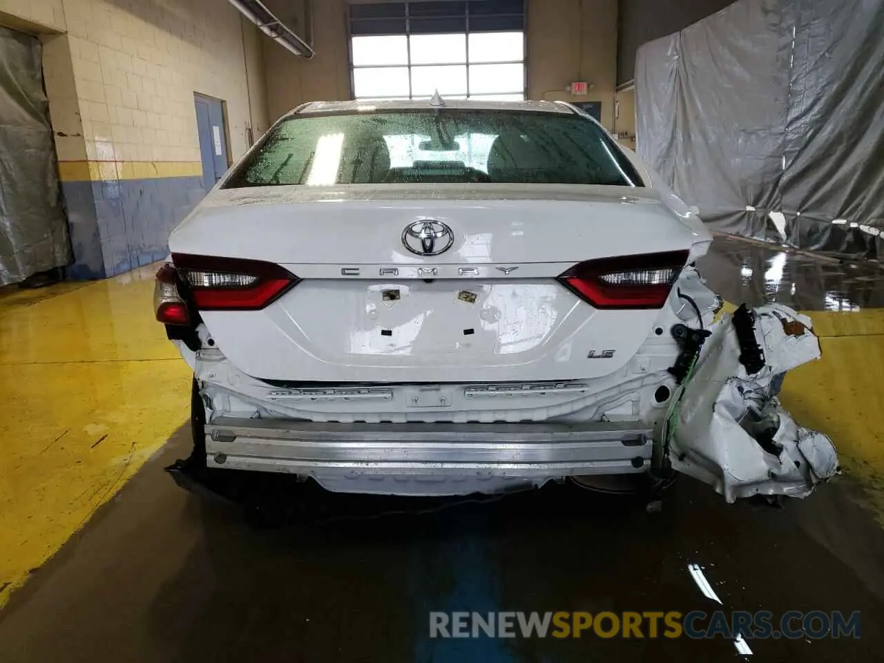 6 Photograph of a damaged car 4T1C11AK1MU588226 TOYOTA CAMRY 2021