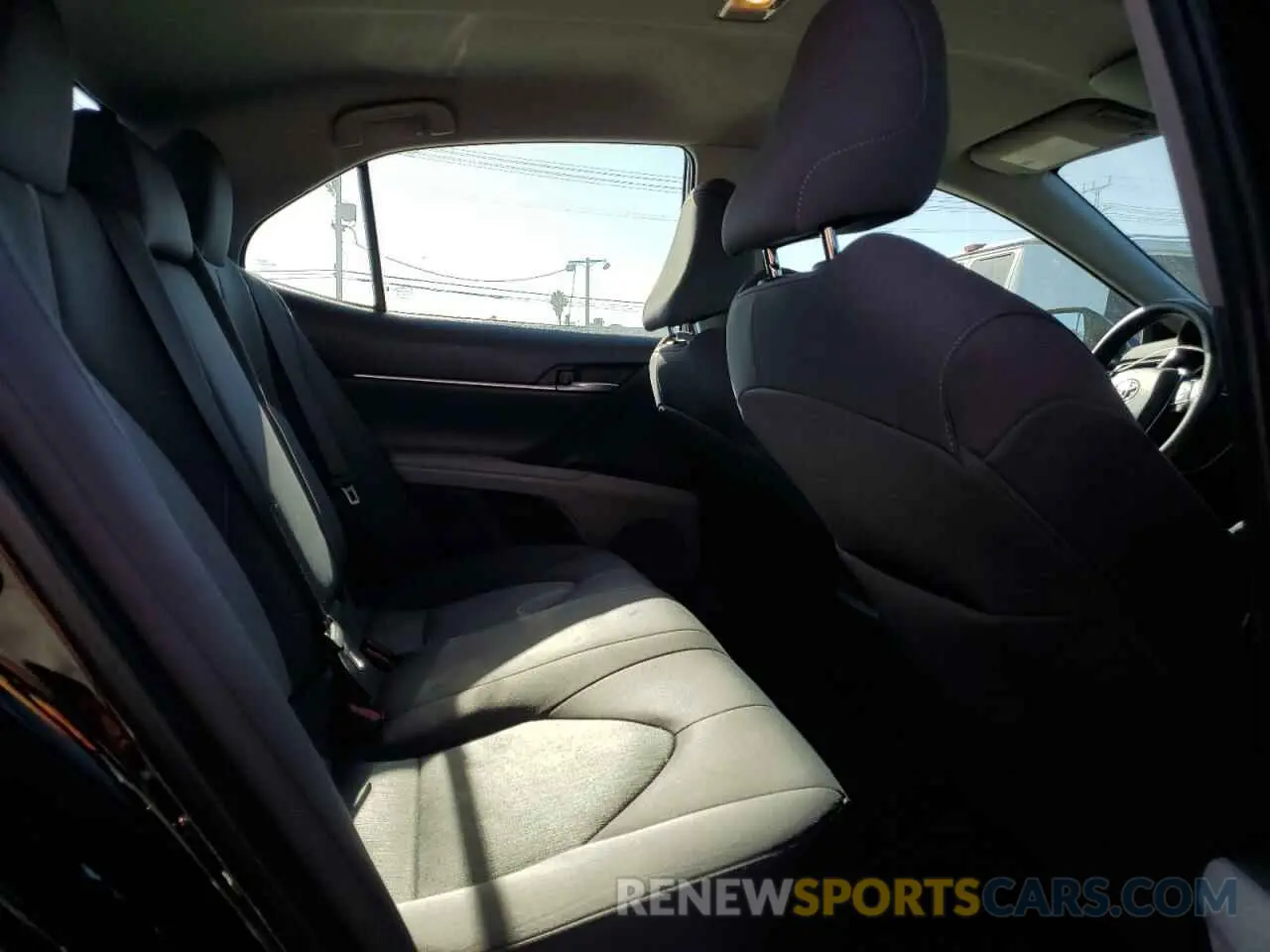 10 Фотография поврежденного автомобиля 4T1C11AK1MU605753 TOYOTA CAMRY 2021