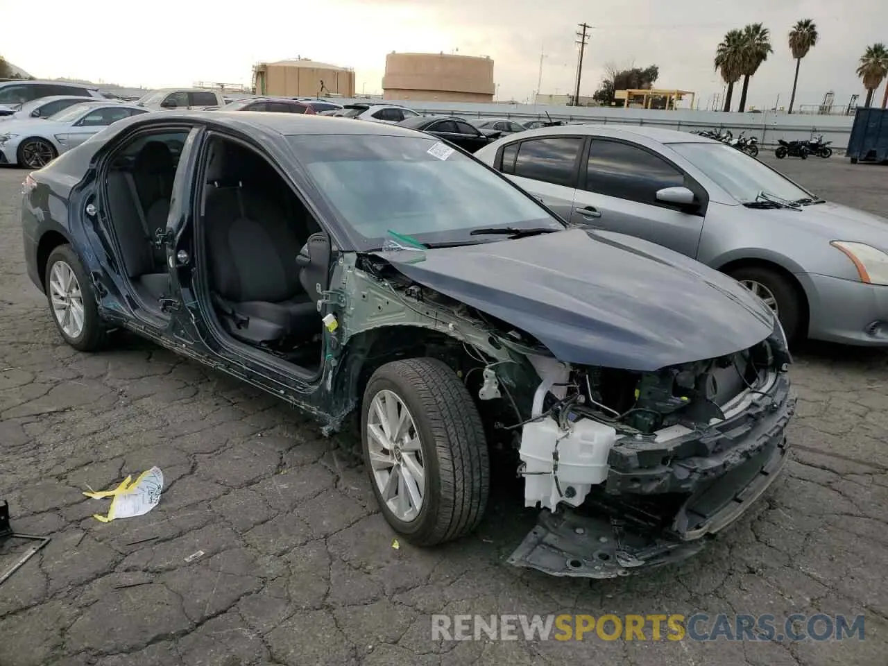 4 Photograph of a damaged car 4T1C11AK2MU443471 TOYOTA CAMRY 2021
