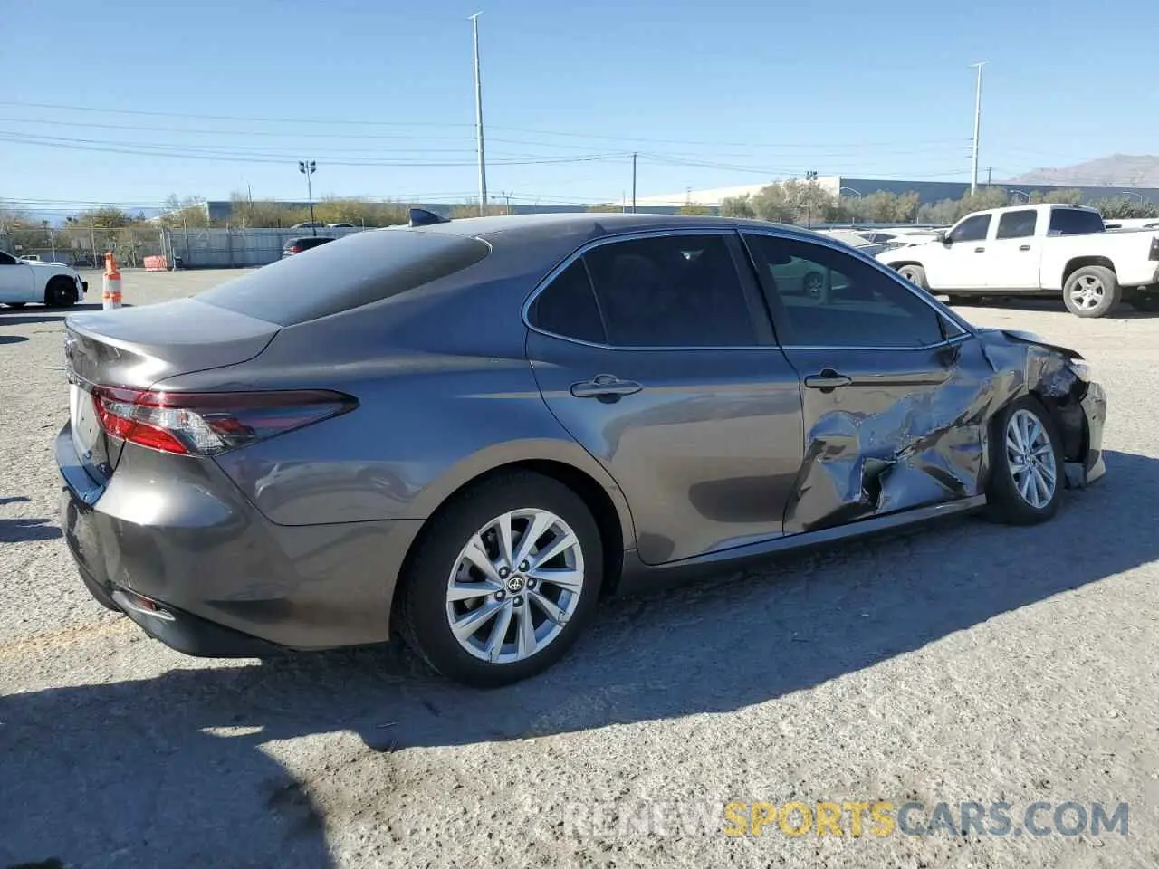 3 Фотография поврежденного автомобиля 4T1C11AK2MU453417 TOYOTA CAMRY 2021